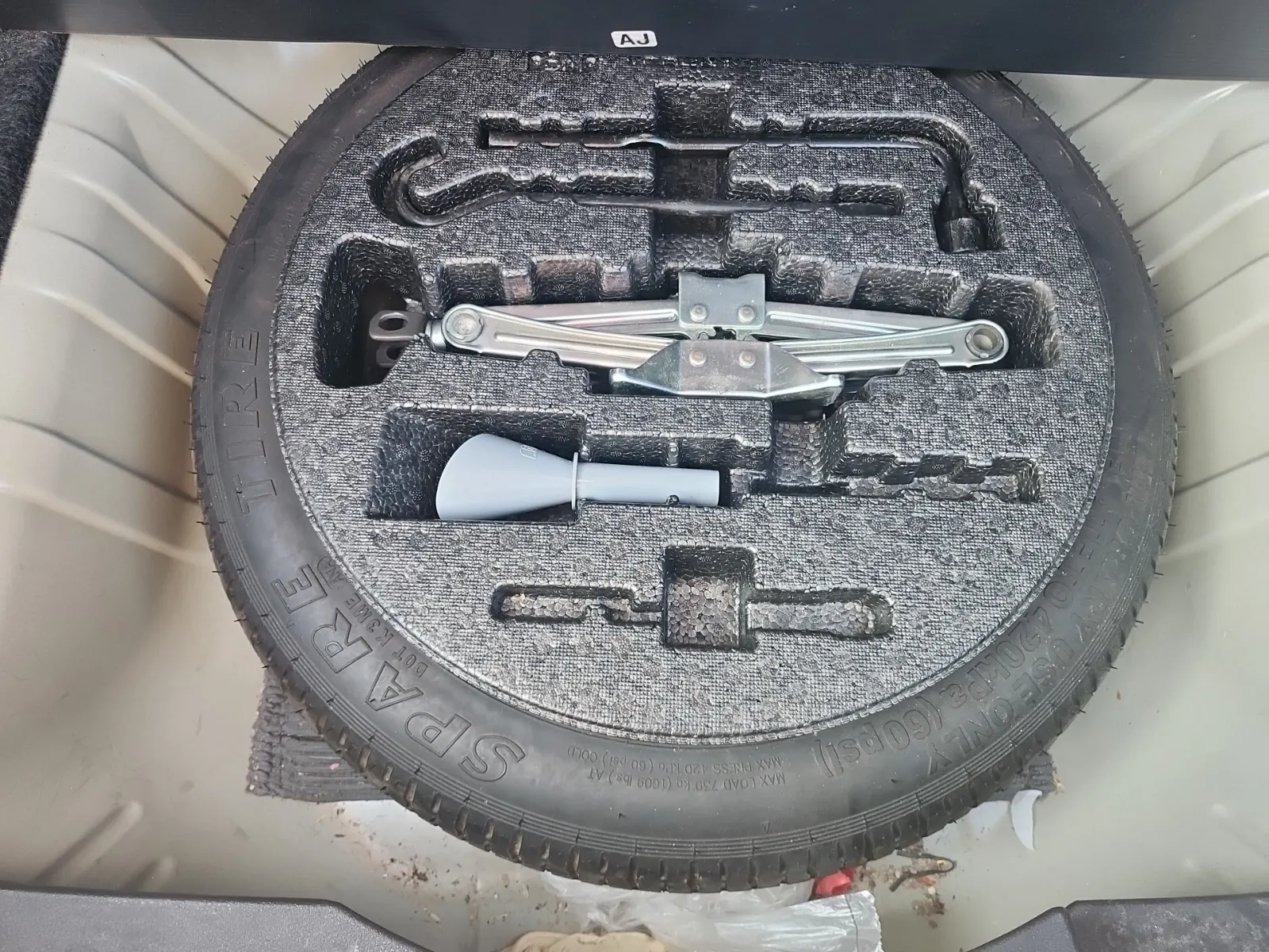 Spare Tire & Wheel Photo