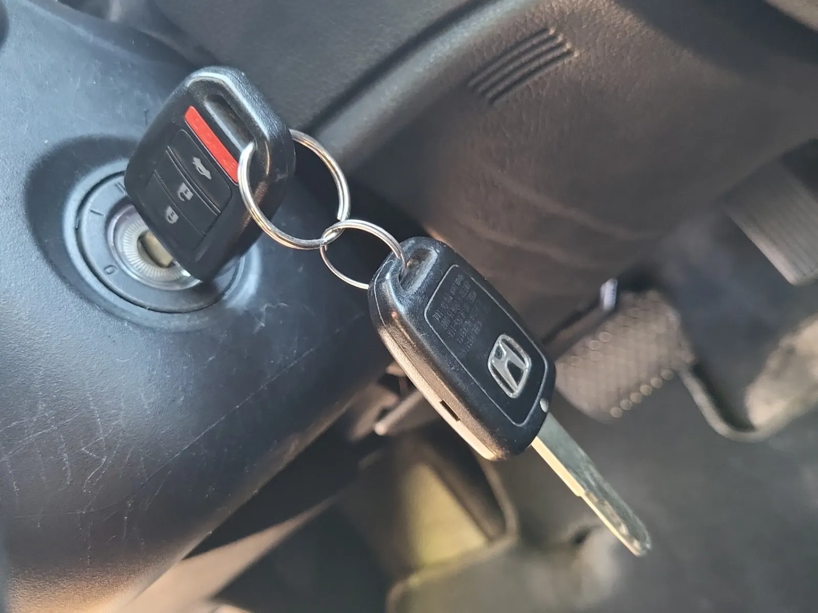 Keys/Fobs/Manual Photo