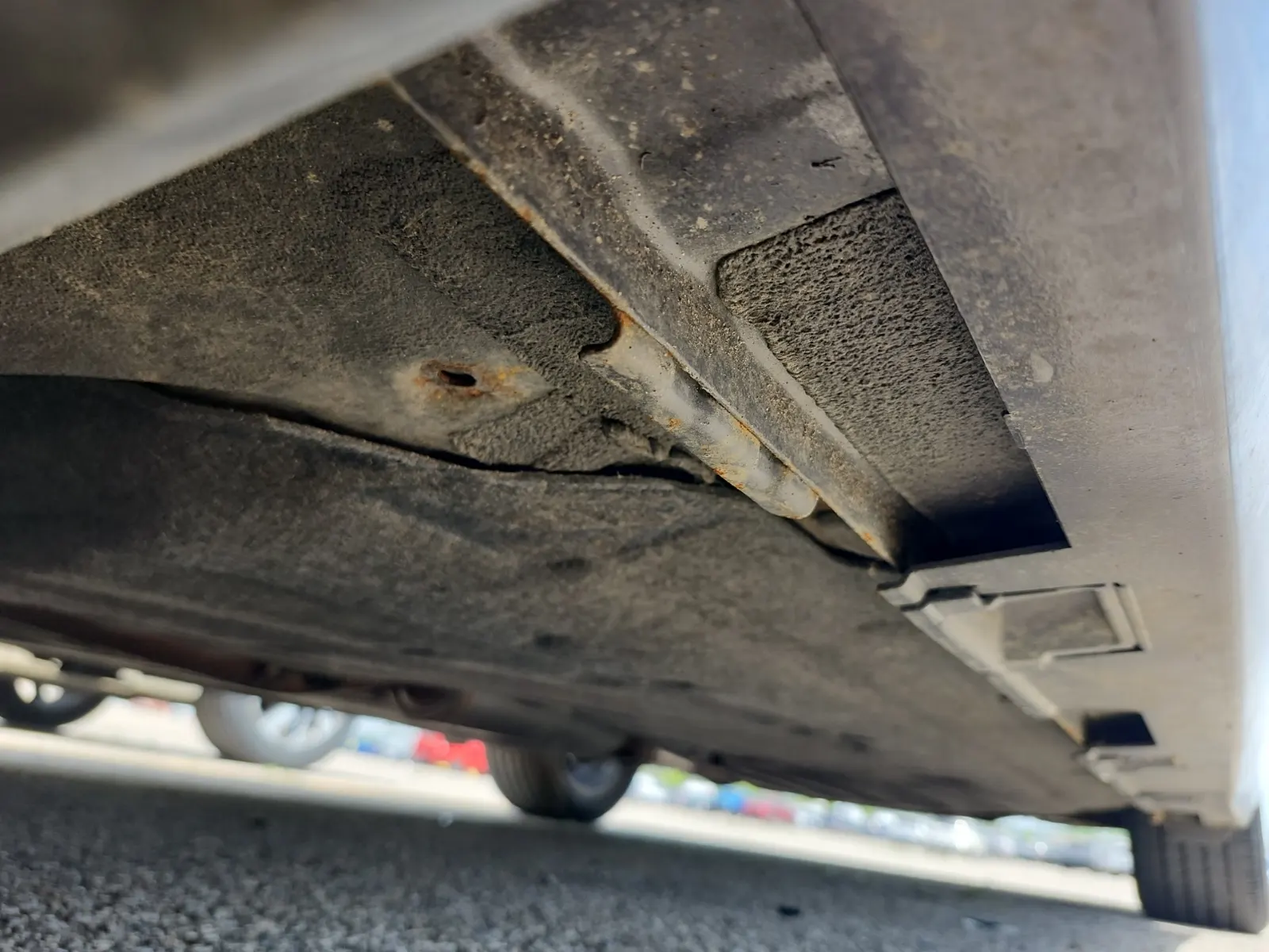 Undercarriage - Driver Photo