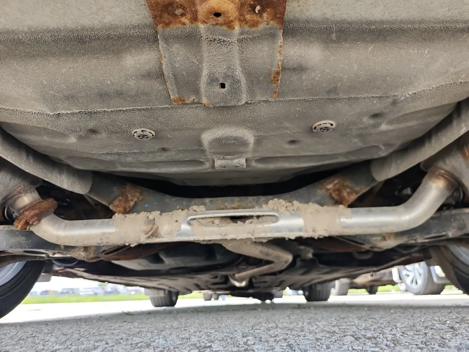 Undercarriage - Rear Photo
