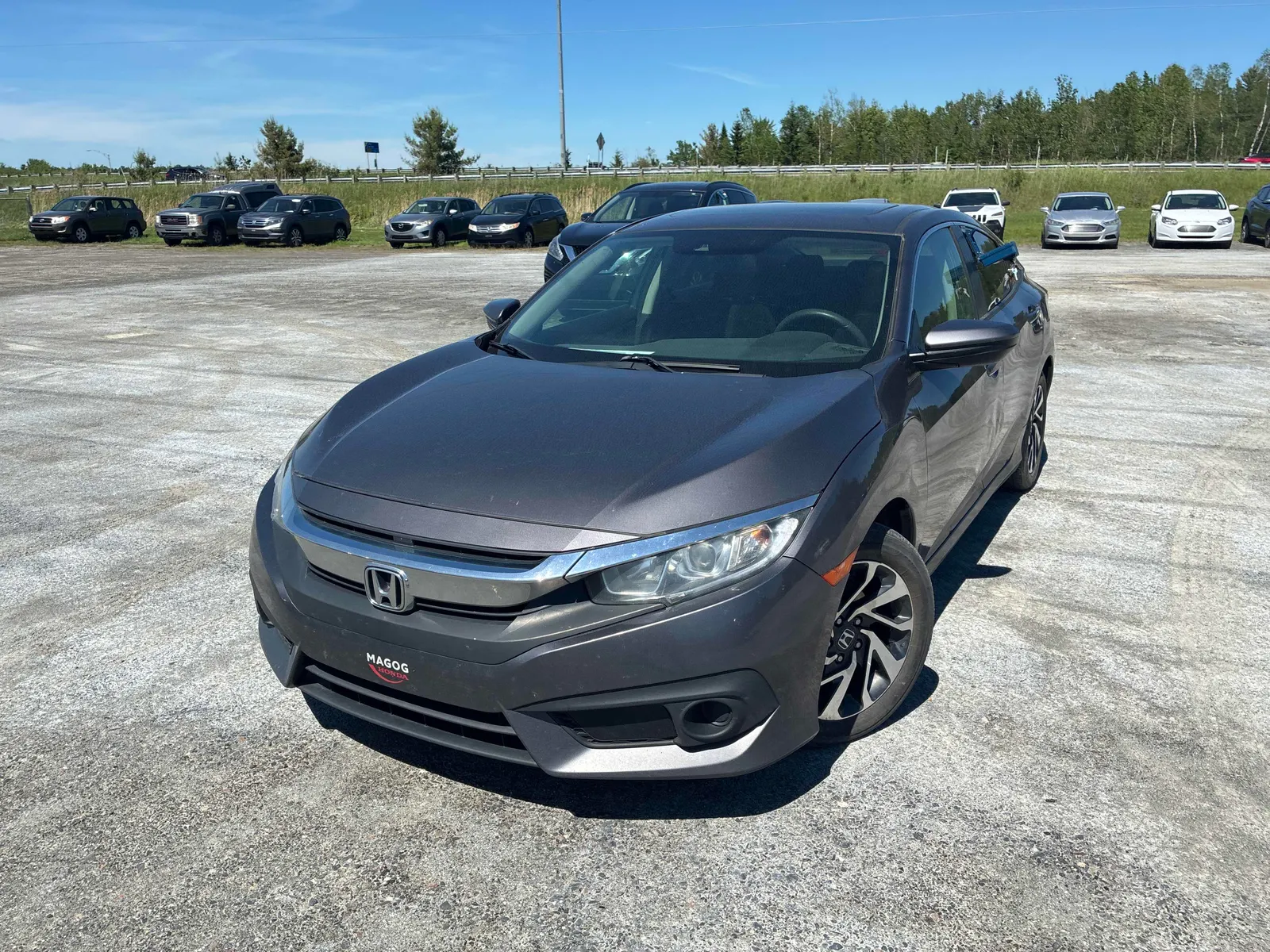 3/4 Front (Main image)