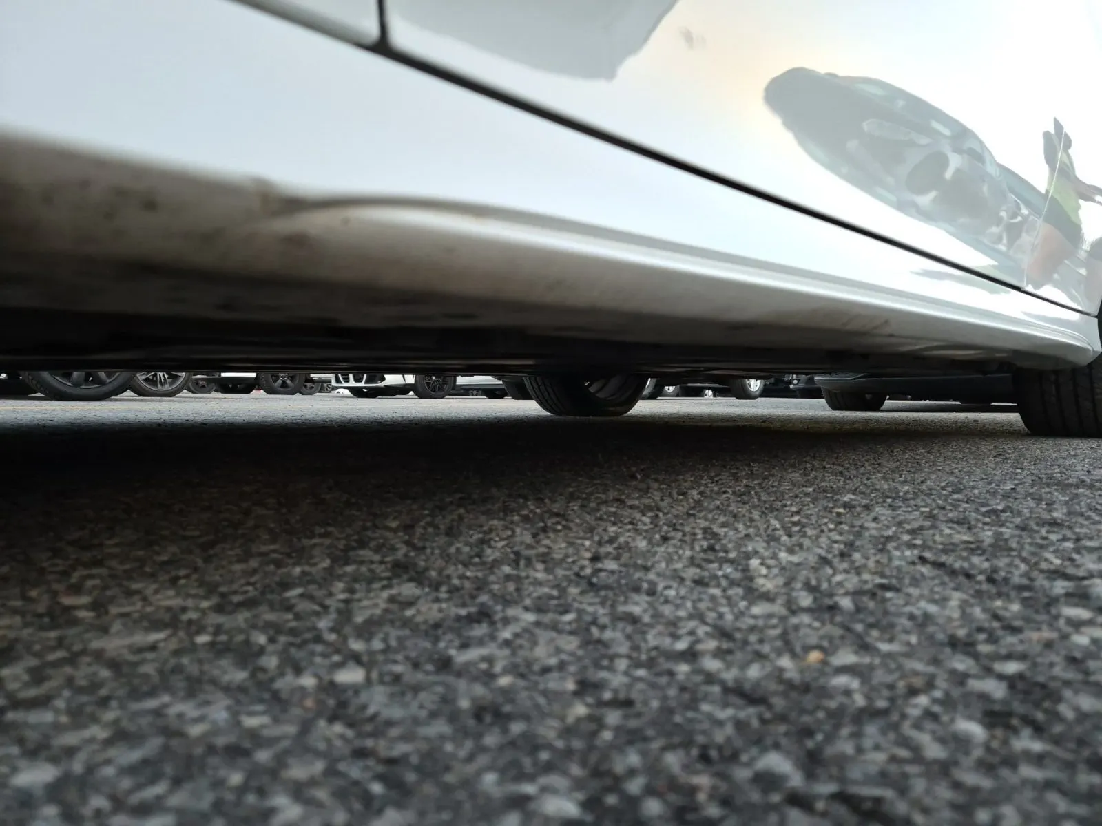 Undercarriage - Driver Photo