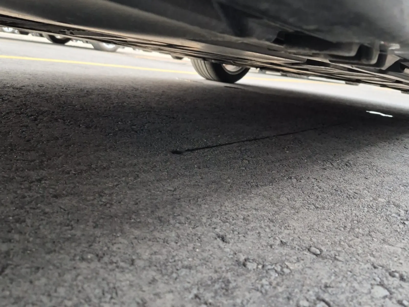 Undercarriage - Passenger Photo
