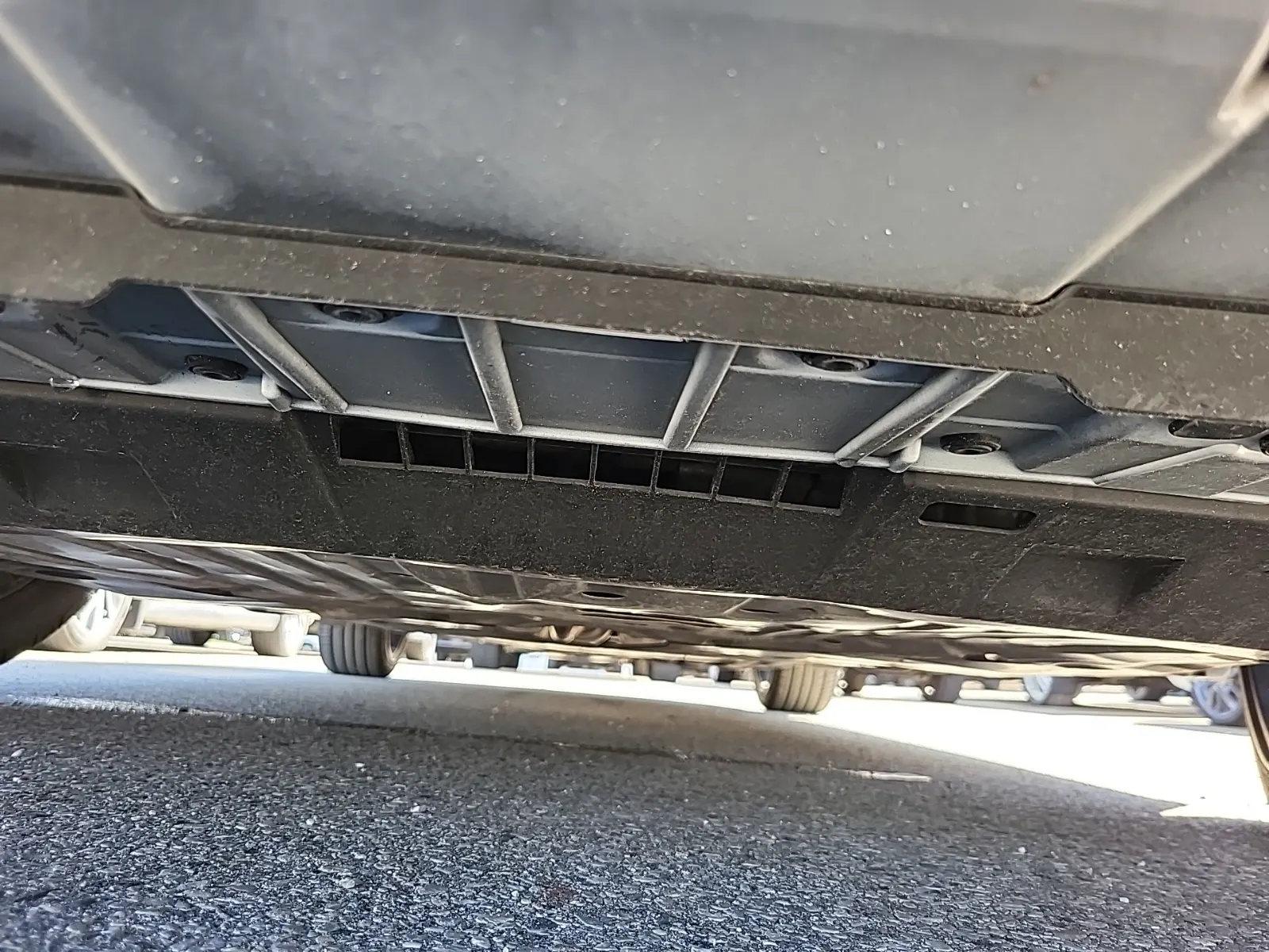 Undercarriage - Front Photo