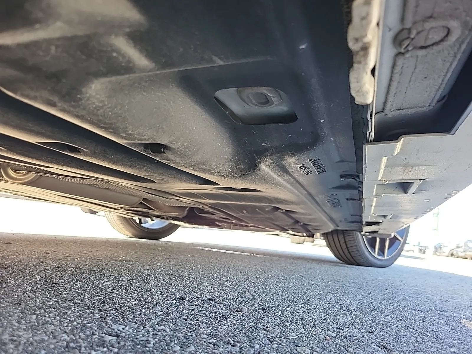 Undercarriage - Passenger Photo