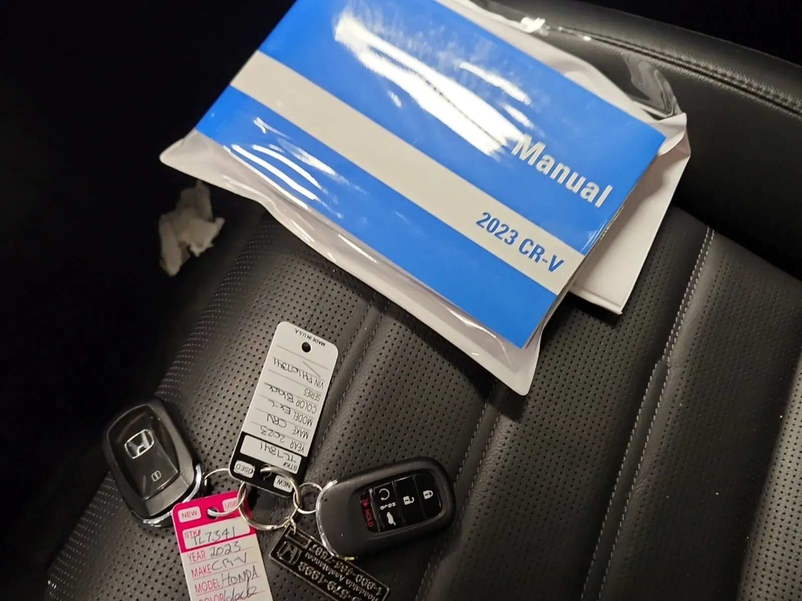 Keys/Fobs/Manual Photo