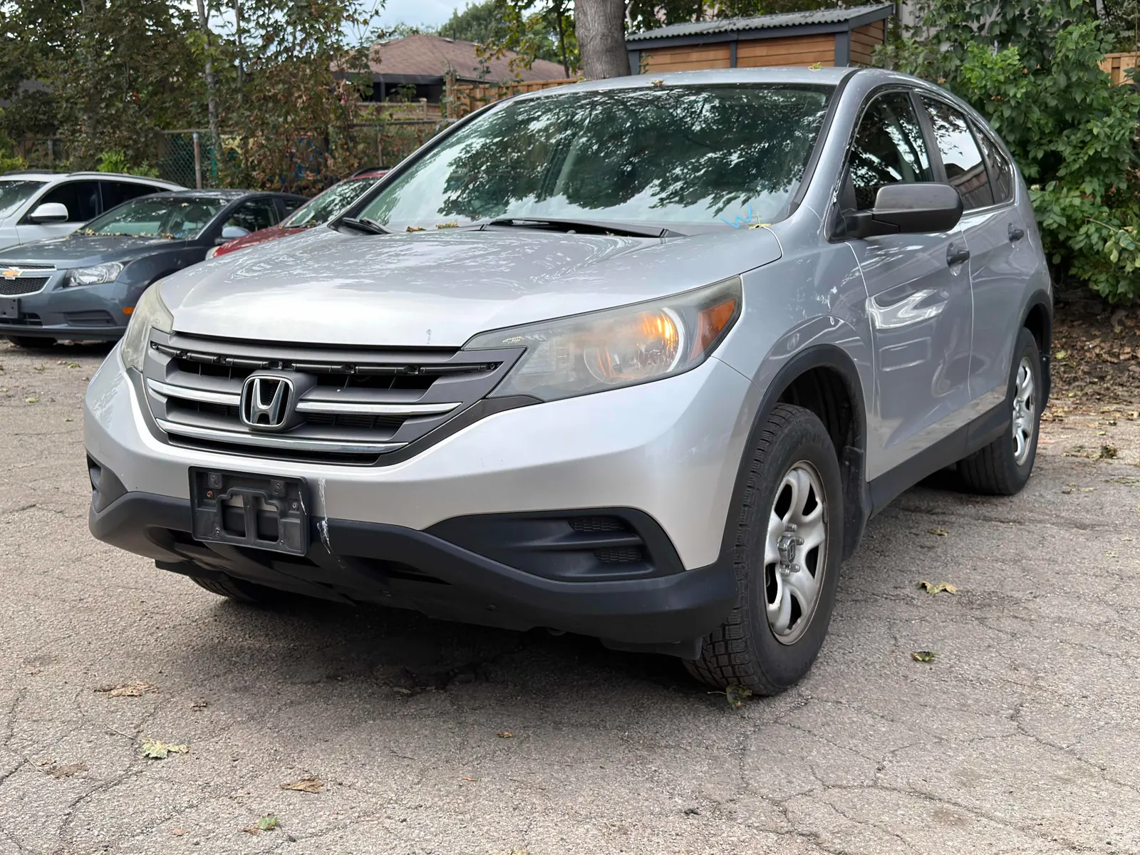 3/4 Front (Main image)