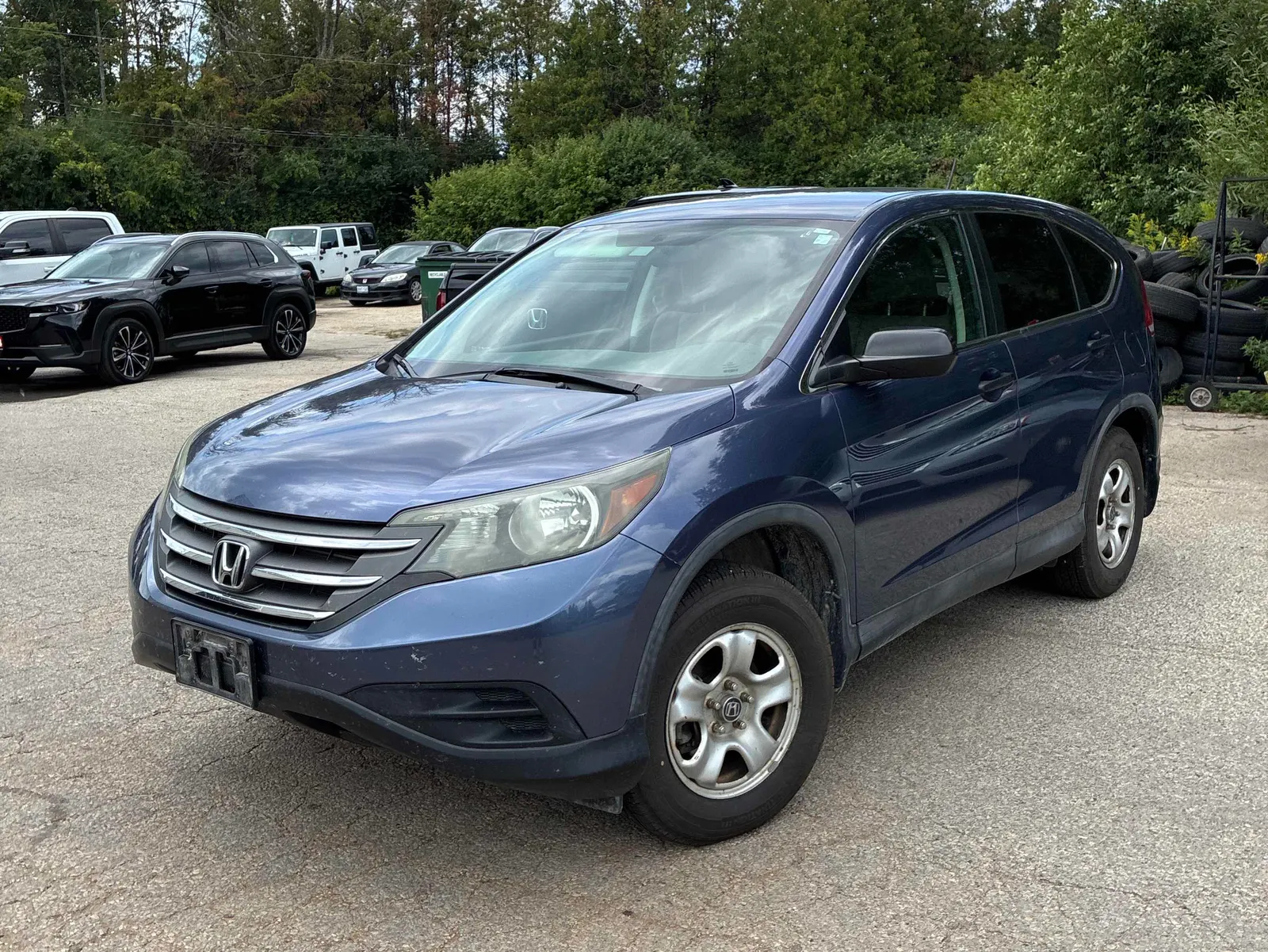 3/4 Front (Main image)