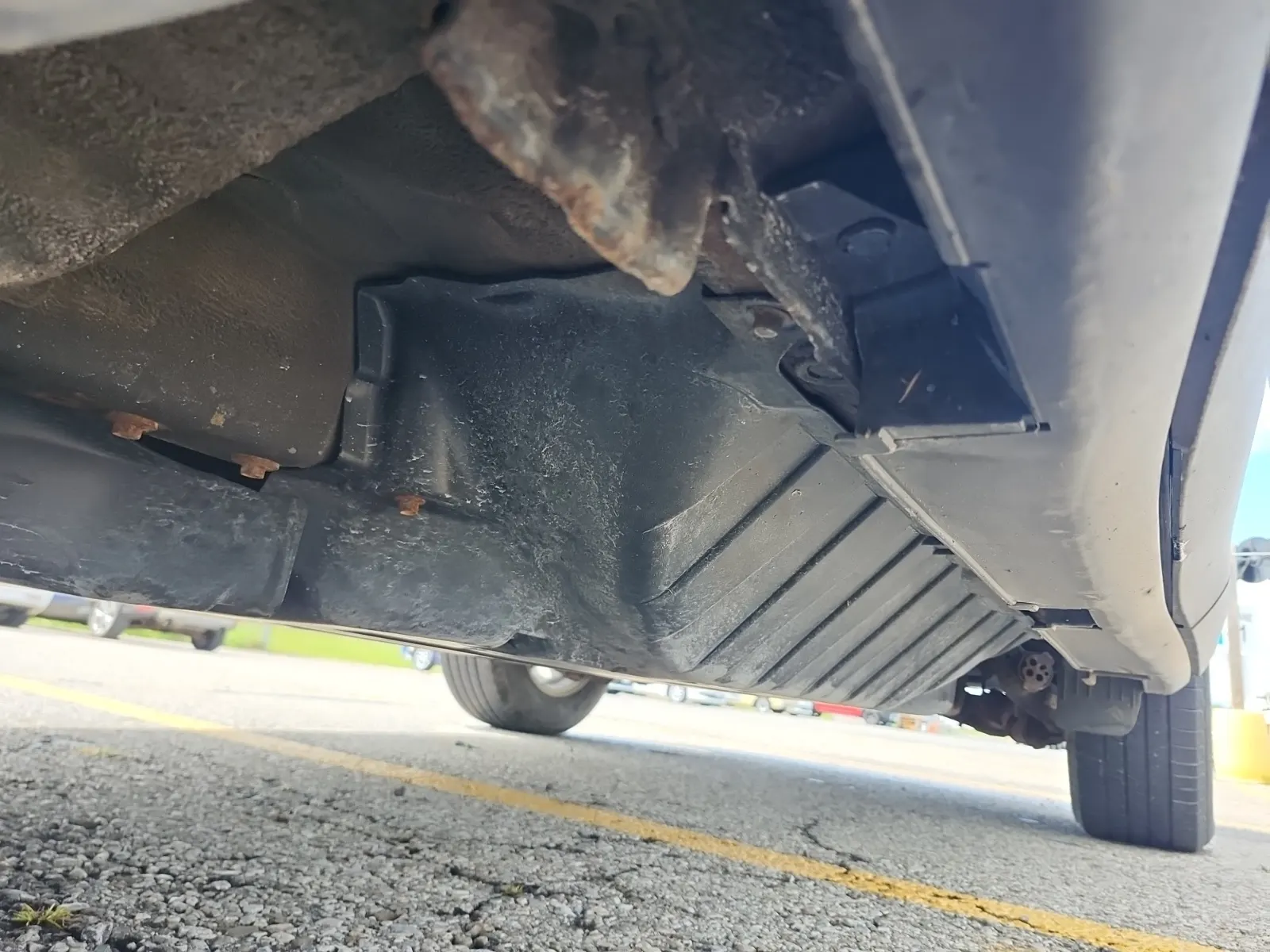 Undercarriage - Driver Photo