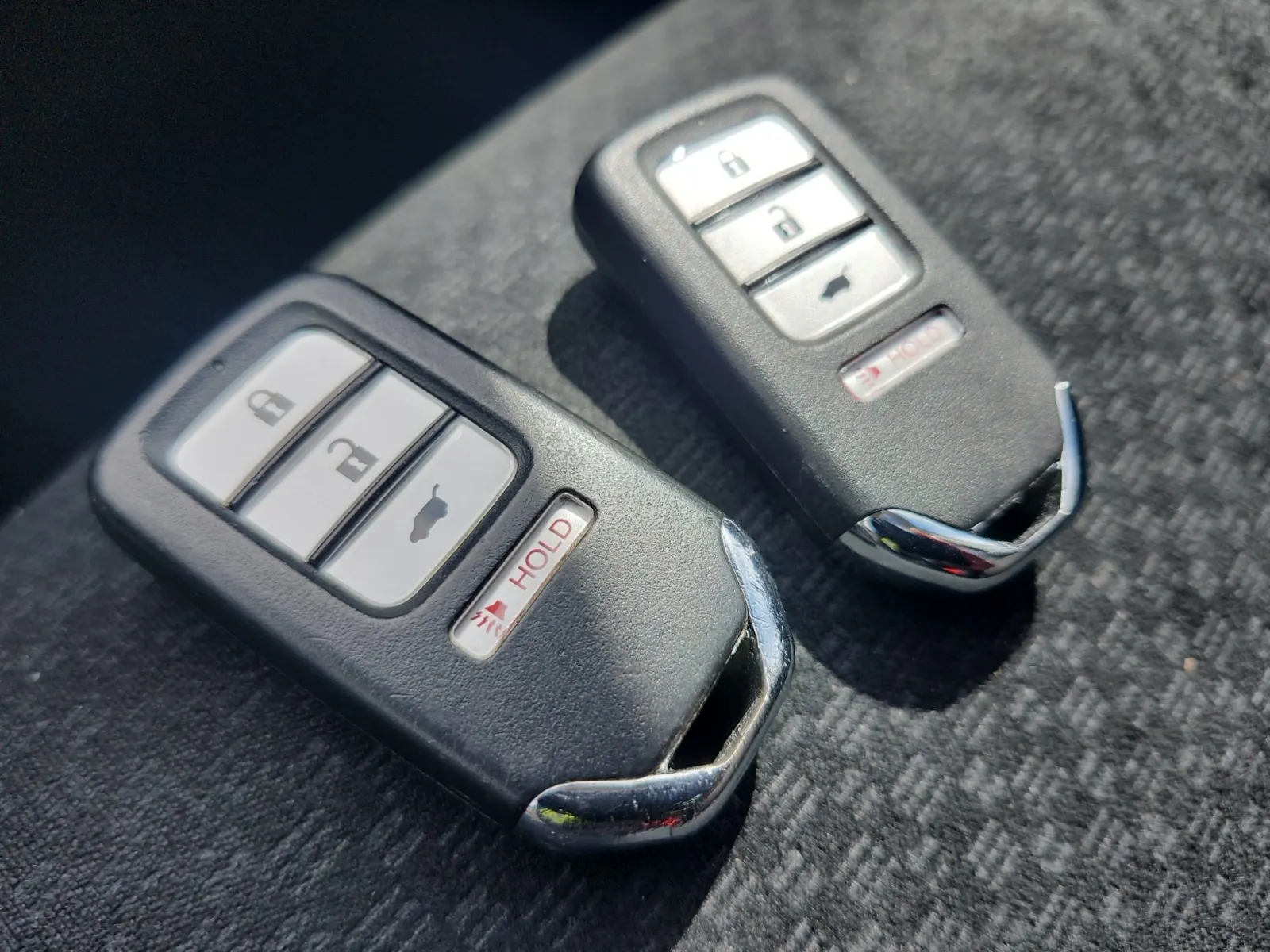 Keys/Fobs/Manual Photo