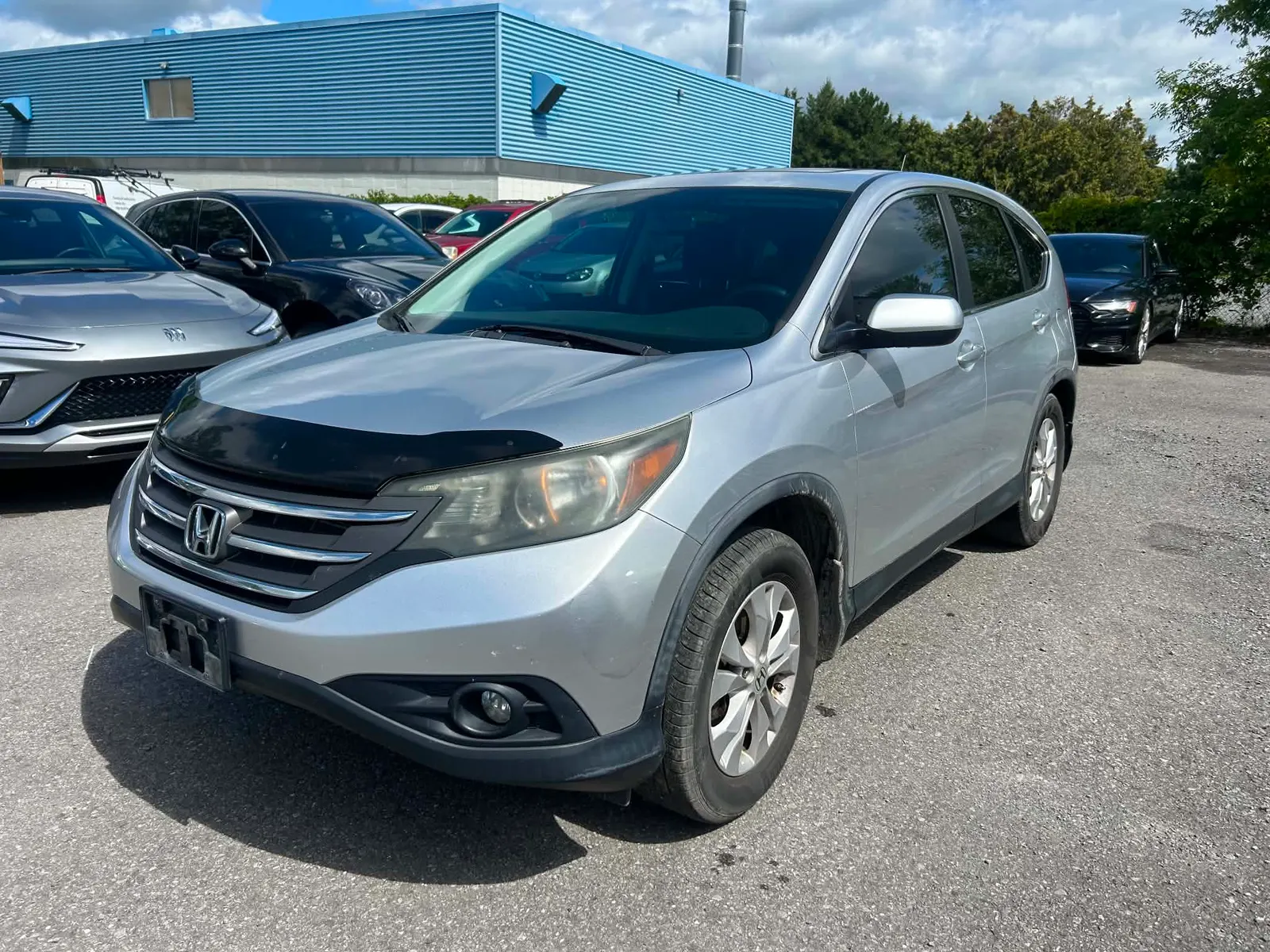 3/4 Front (Main image)