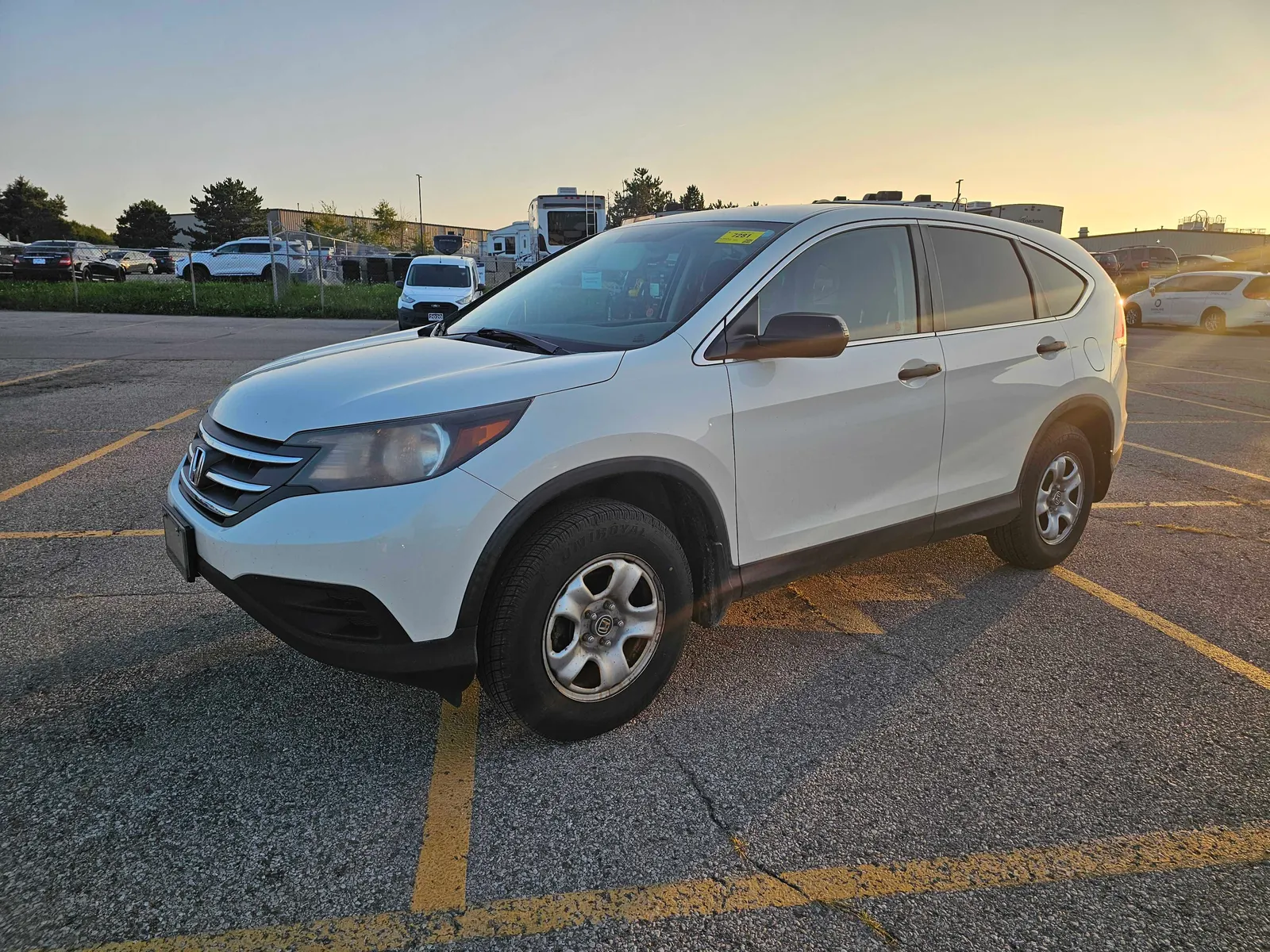 3/4 Front (Main image)