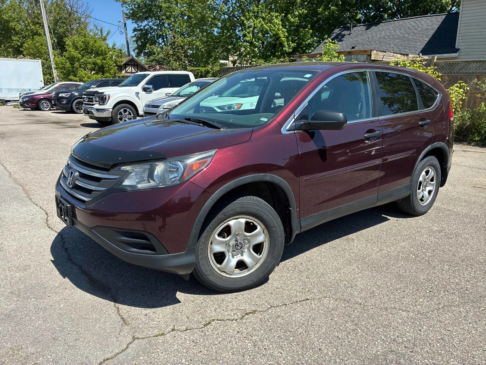 3/4 Front (Main image)