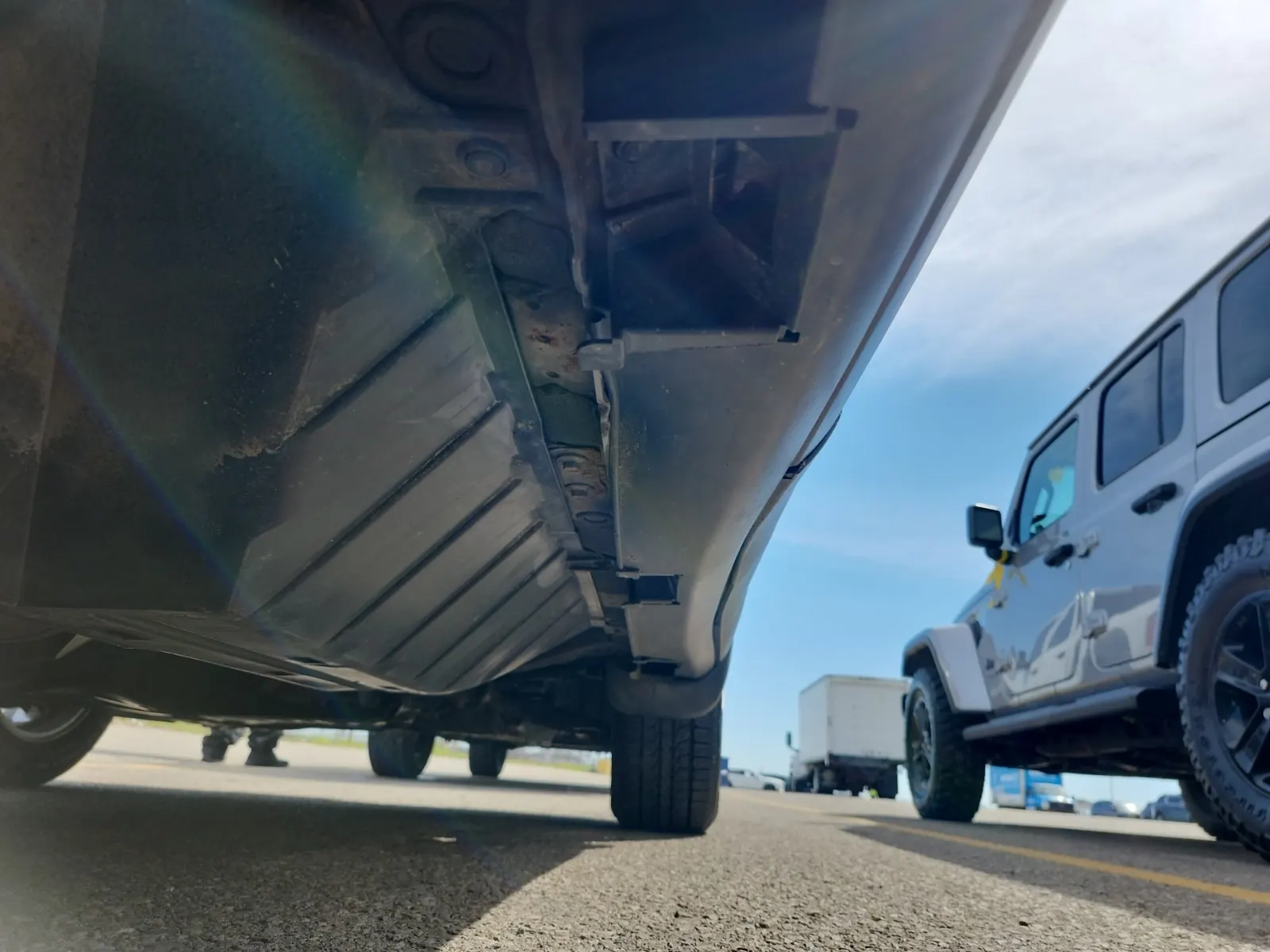 Undercarriage - Passenger Photo
