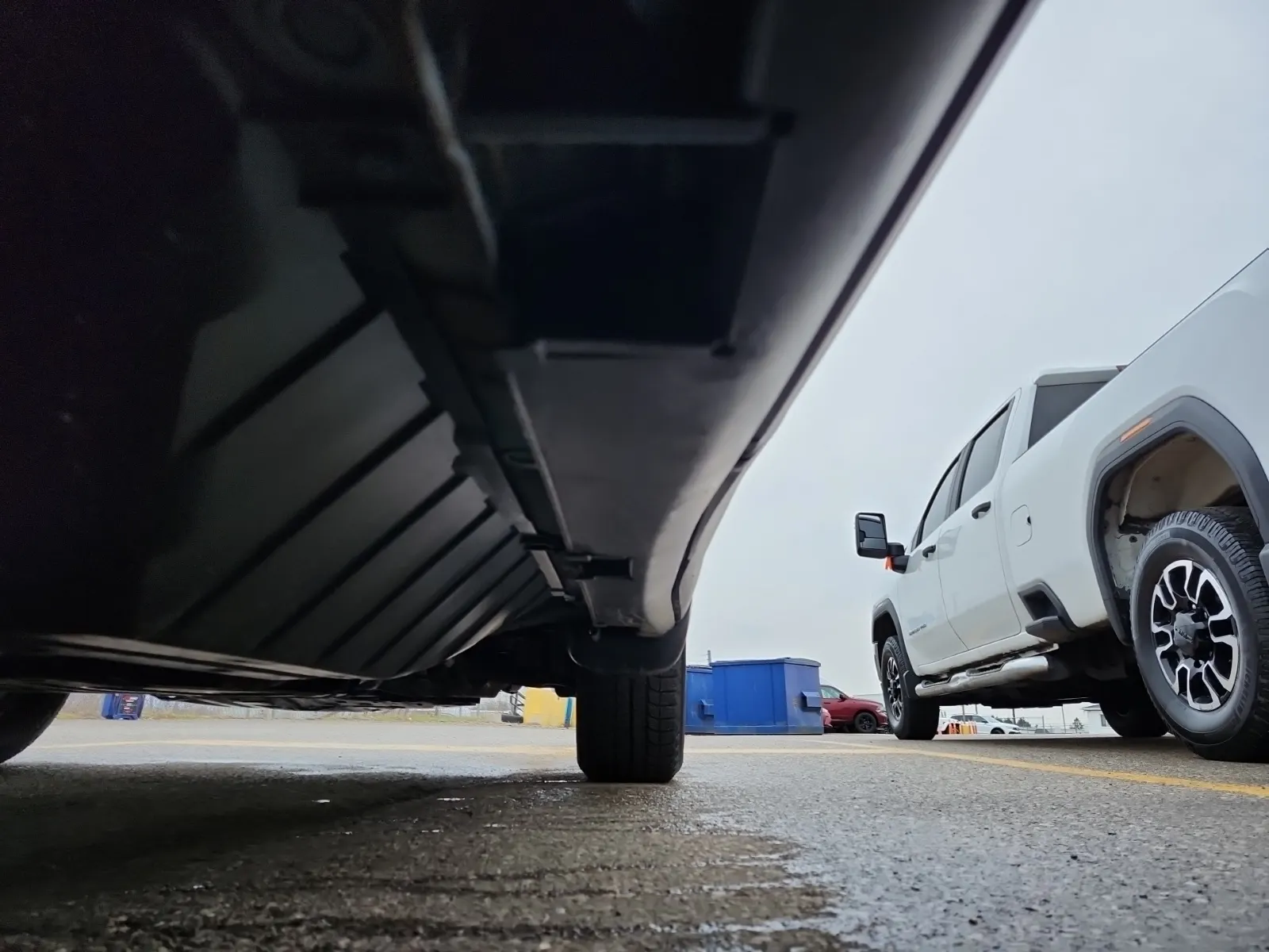 Undercarriage - Passenger Photo