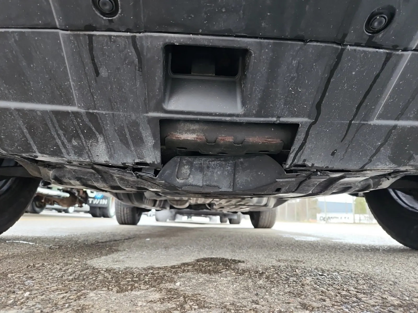 Undercarriage - Front Photo