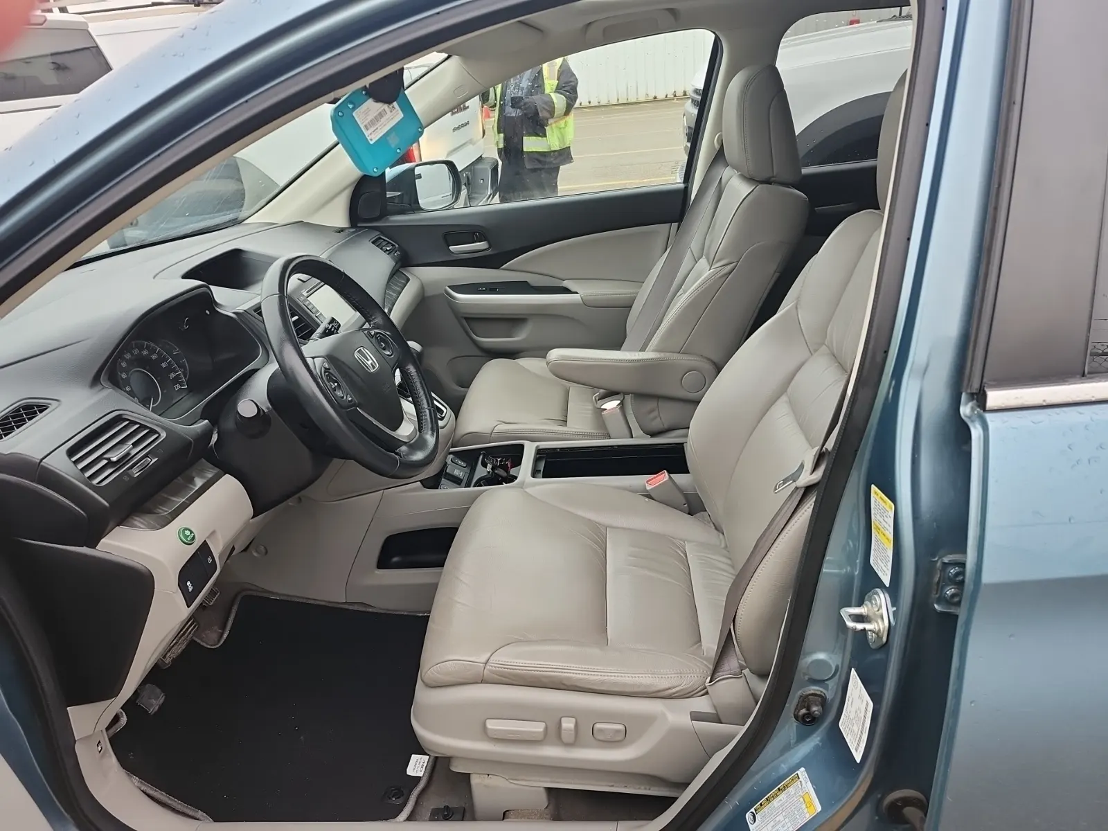 Front Interior Photo