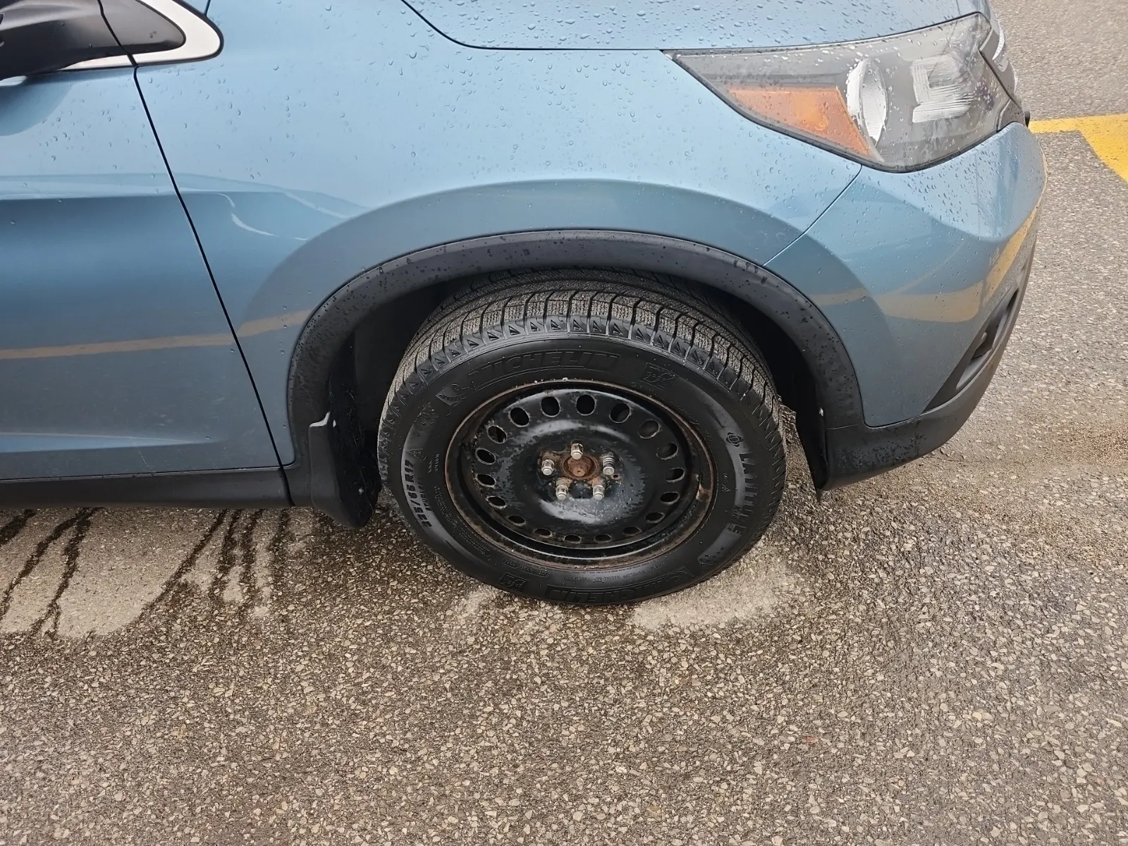 Right Front Wheel/Tire Photo