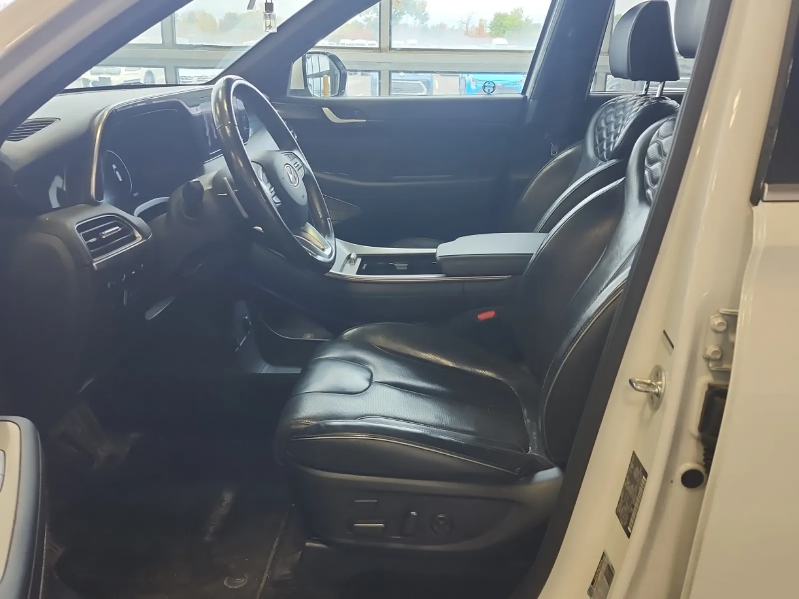 Front Interior Photo