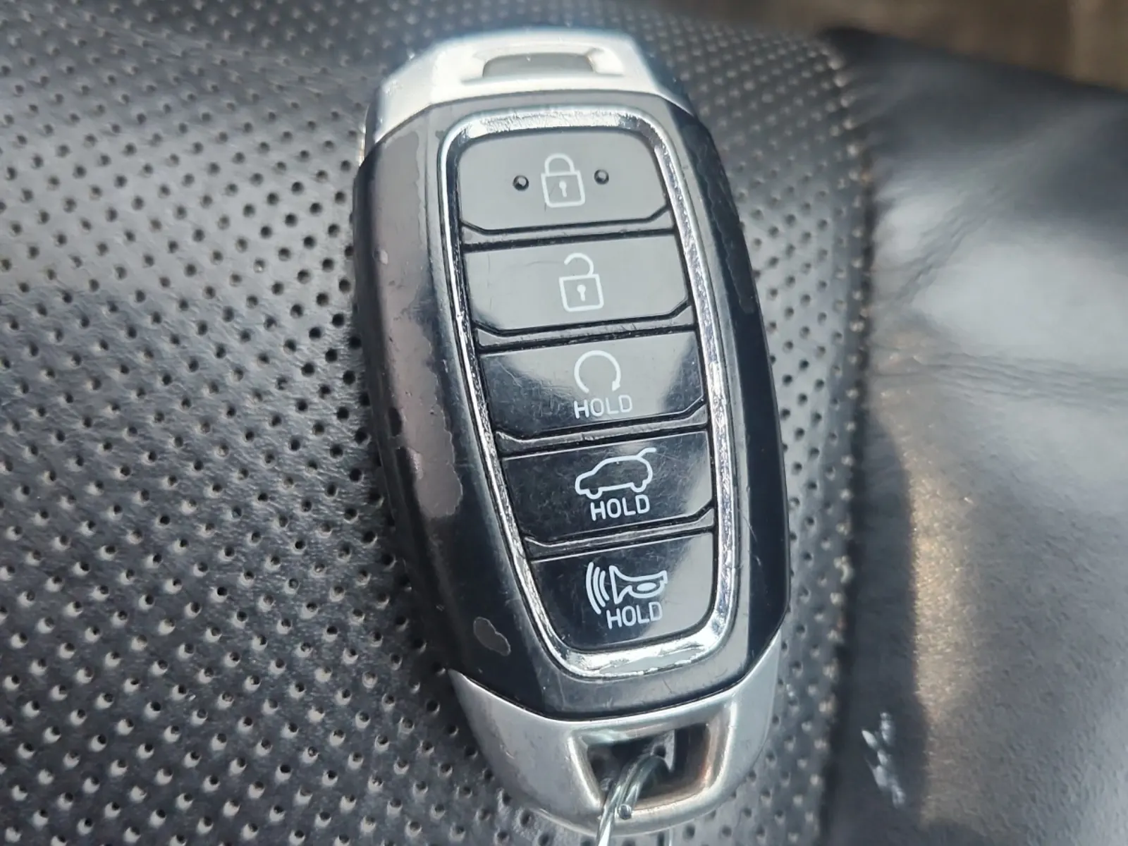 Keys/Fobs/Manual Photo