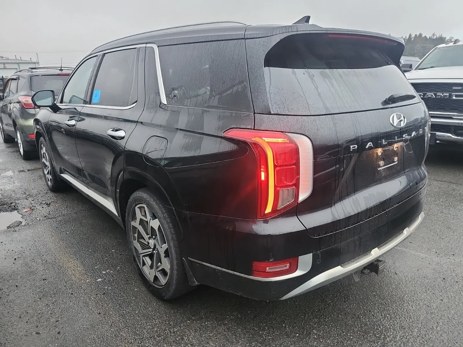 Driver Rear 3/4 Photo