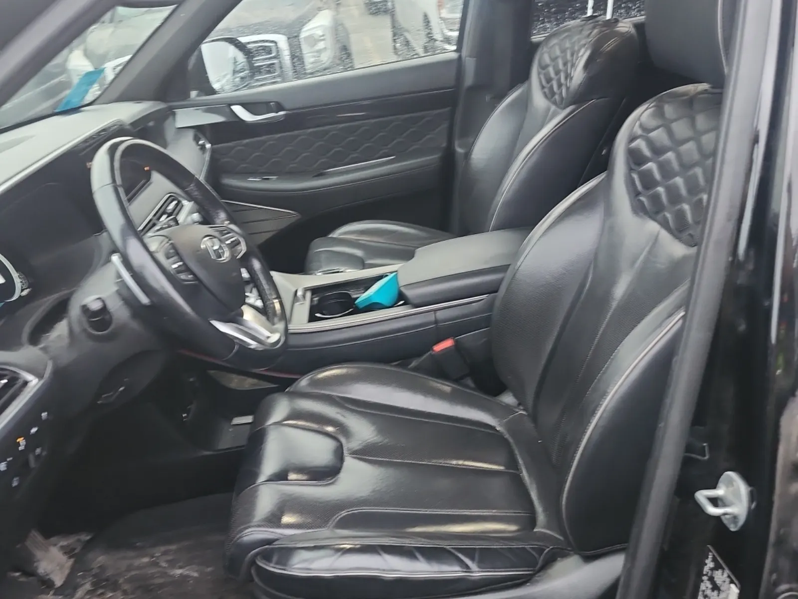 Front Interior Photo
