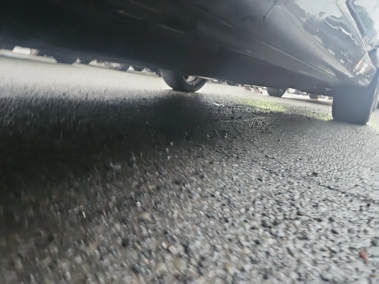 Undercarriage - Driver Photo