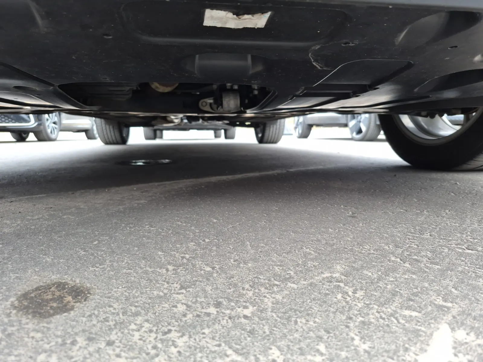 Undercarriage - Front Photo
