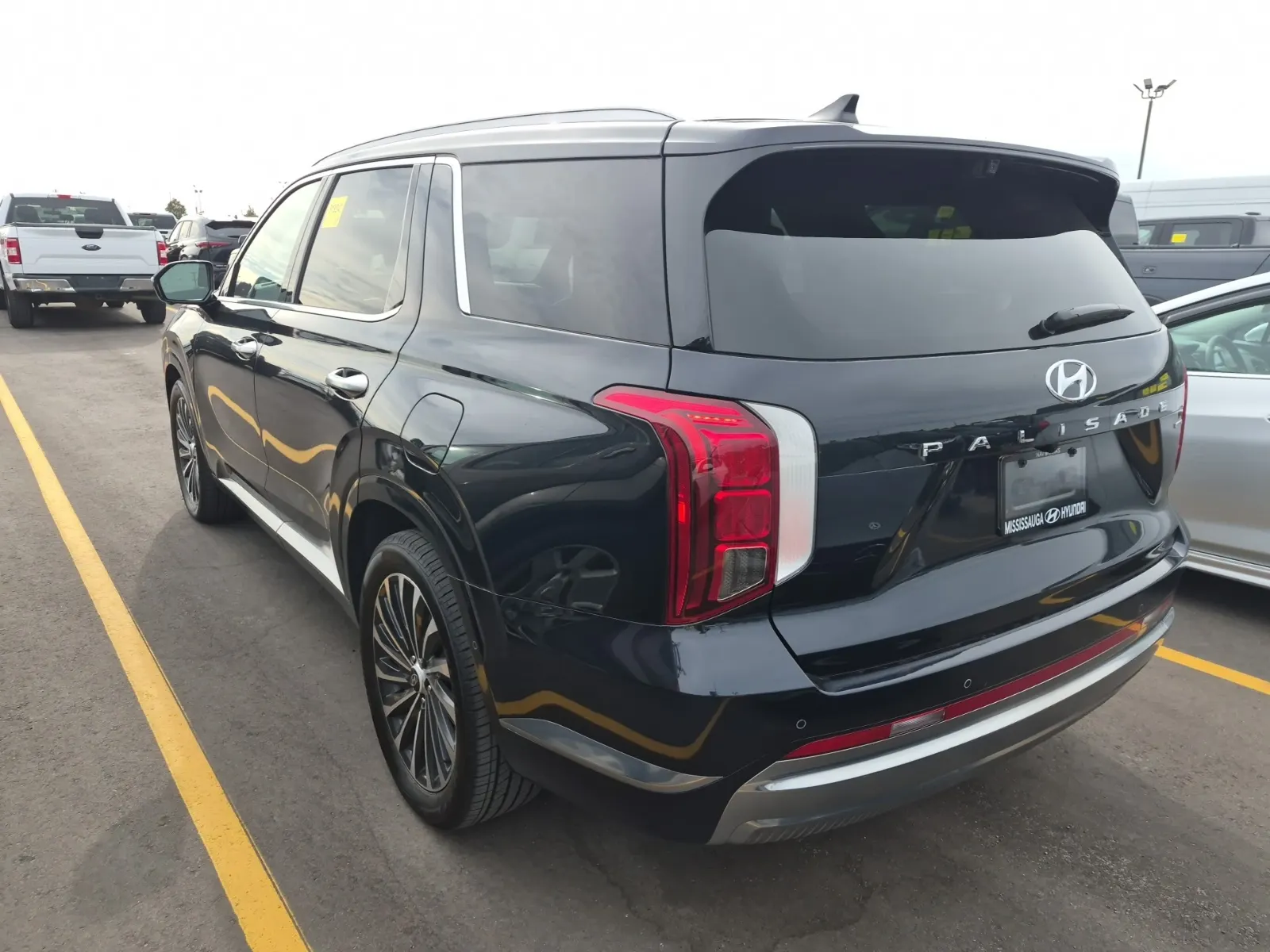 Driver Rear 3/4 Photo