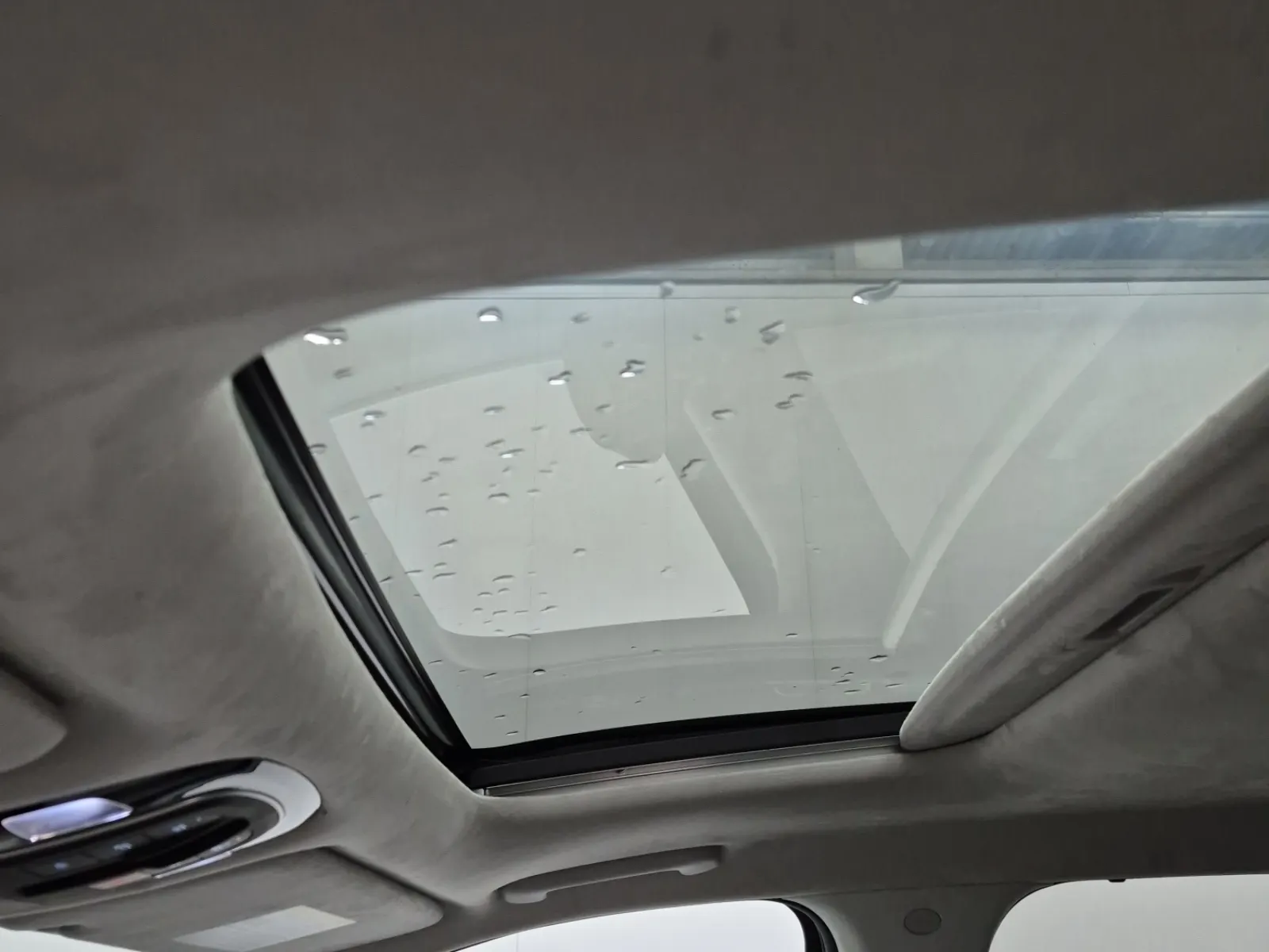 Interior Roof Photo
