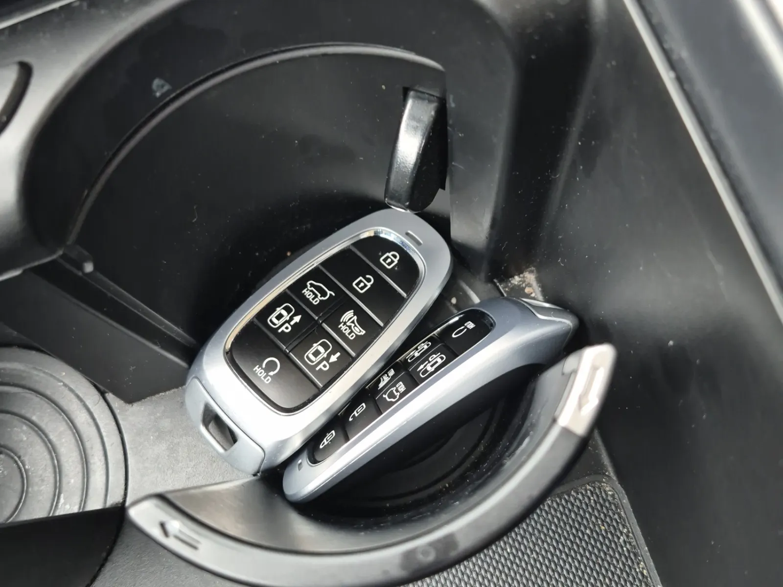 Keys/Fobs/Manual Photo