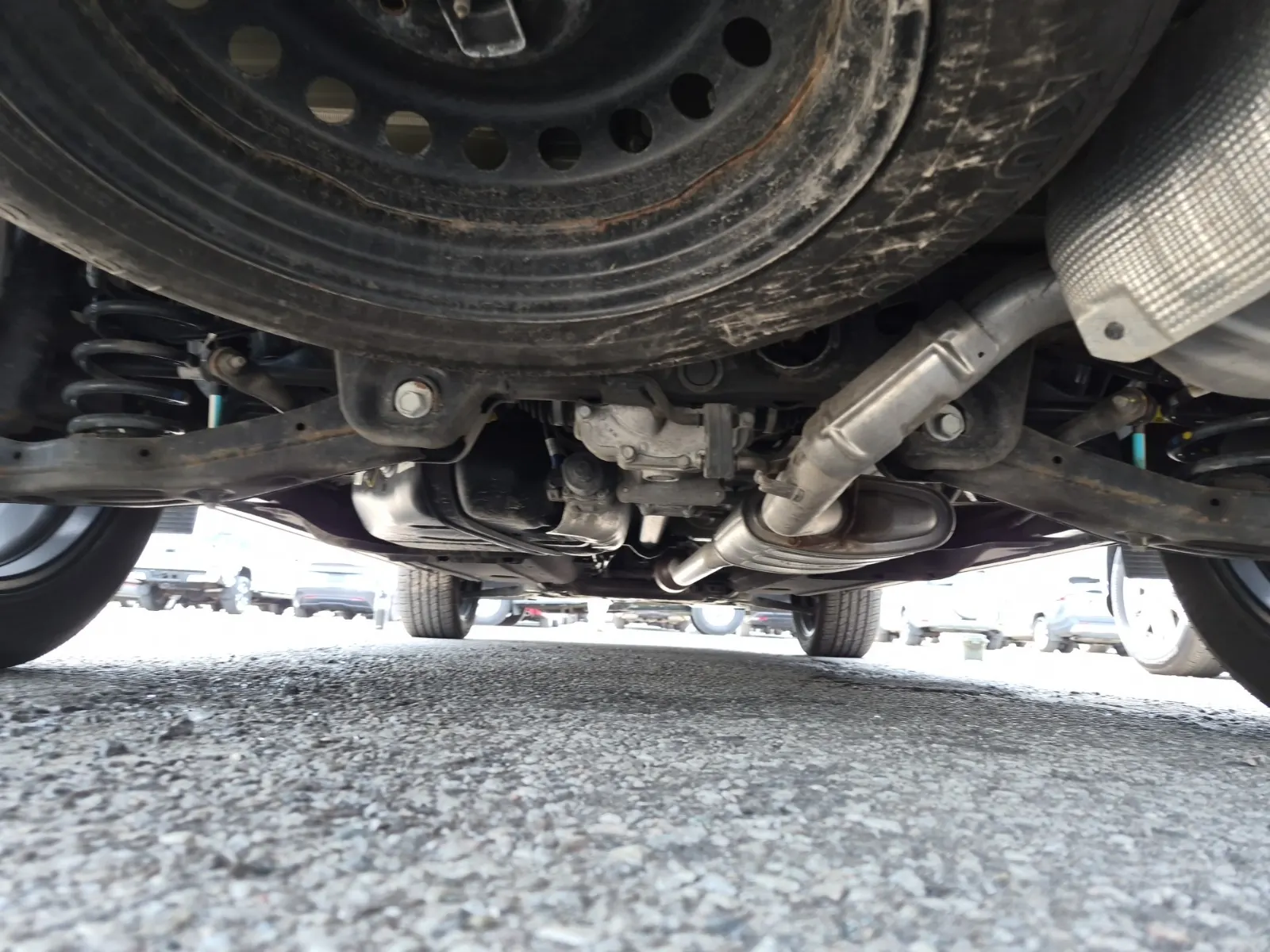 Undercarriage - Rear Photo