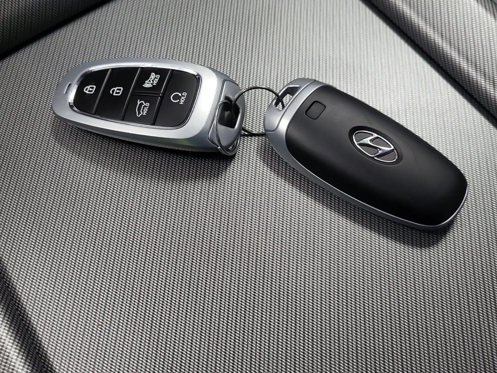 Keys/Fobs/Manual Photo