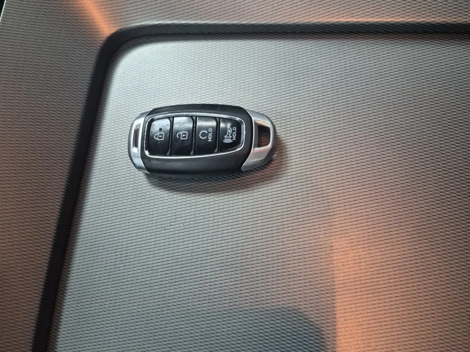 Keys/Fobs/Manual Photo