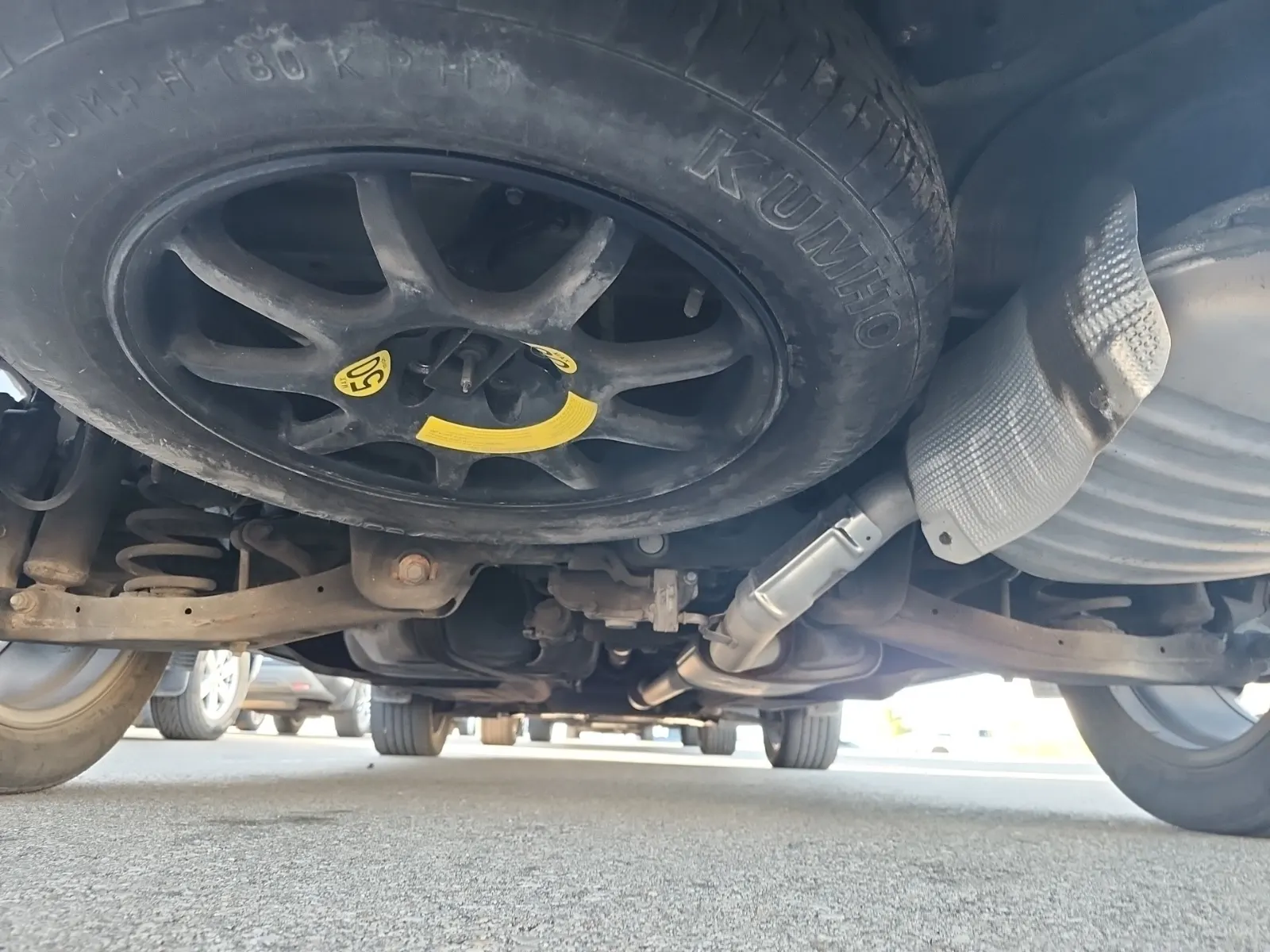 Undercarriage - Rear Photo