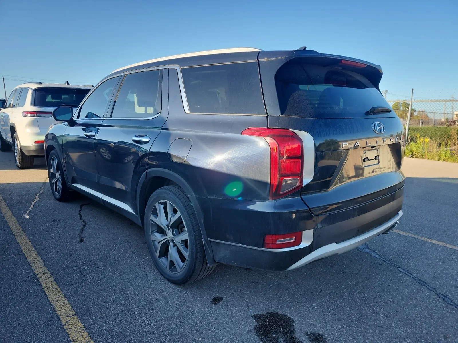 Driver Rear 3/4 Photo