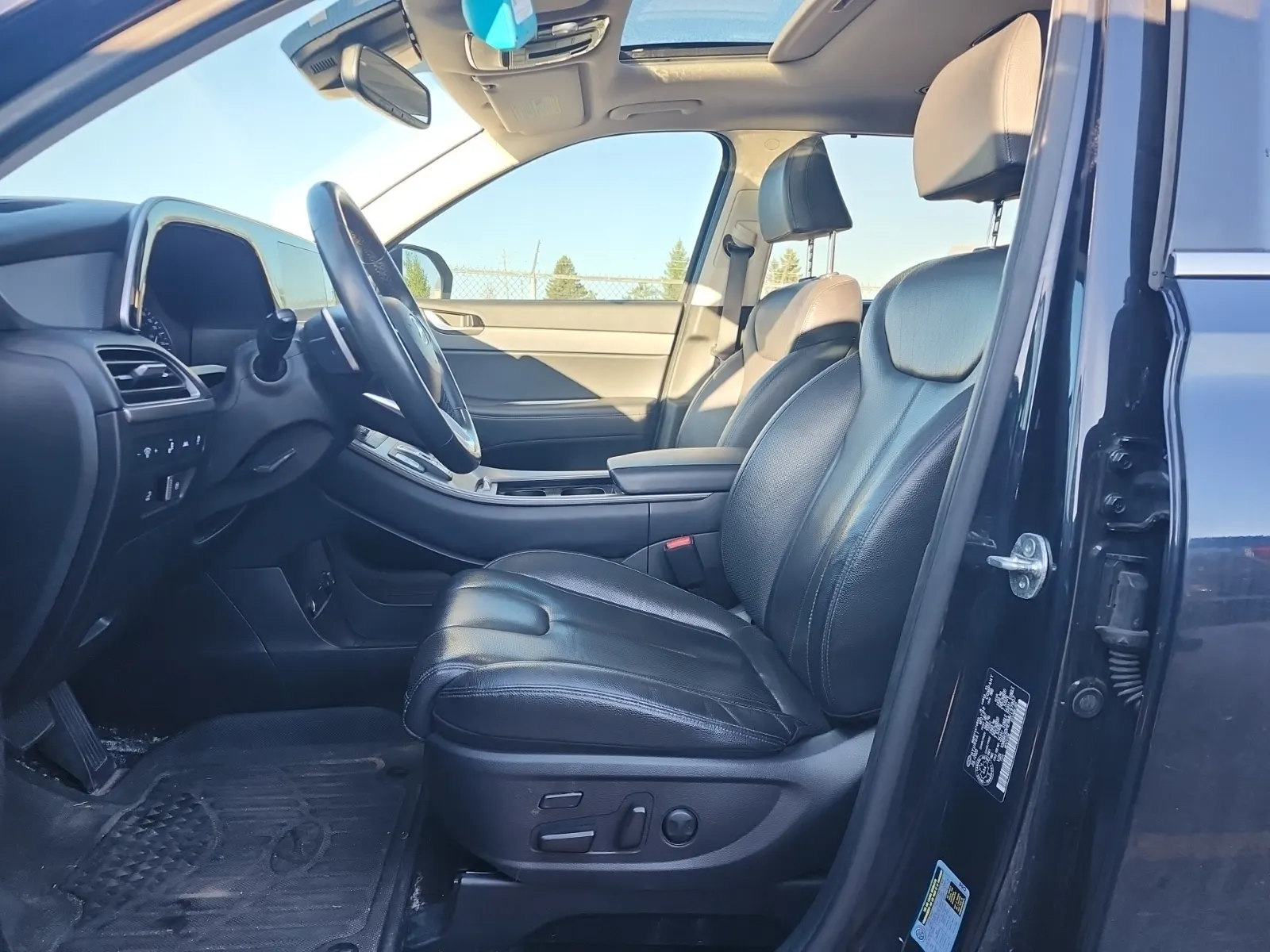 Front Interior Photo