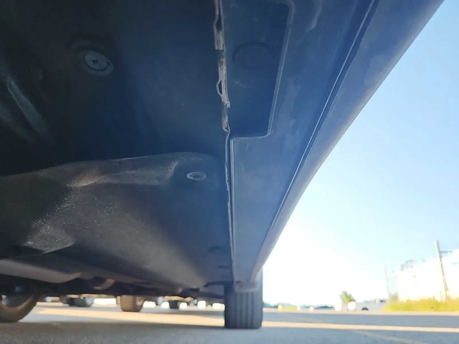 Undercarriage - Passenger Photo