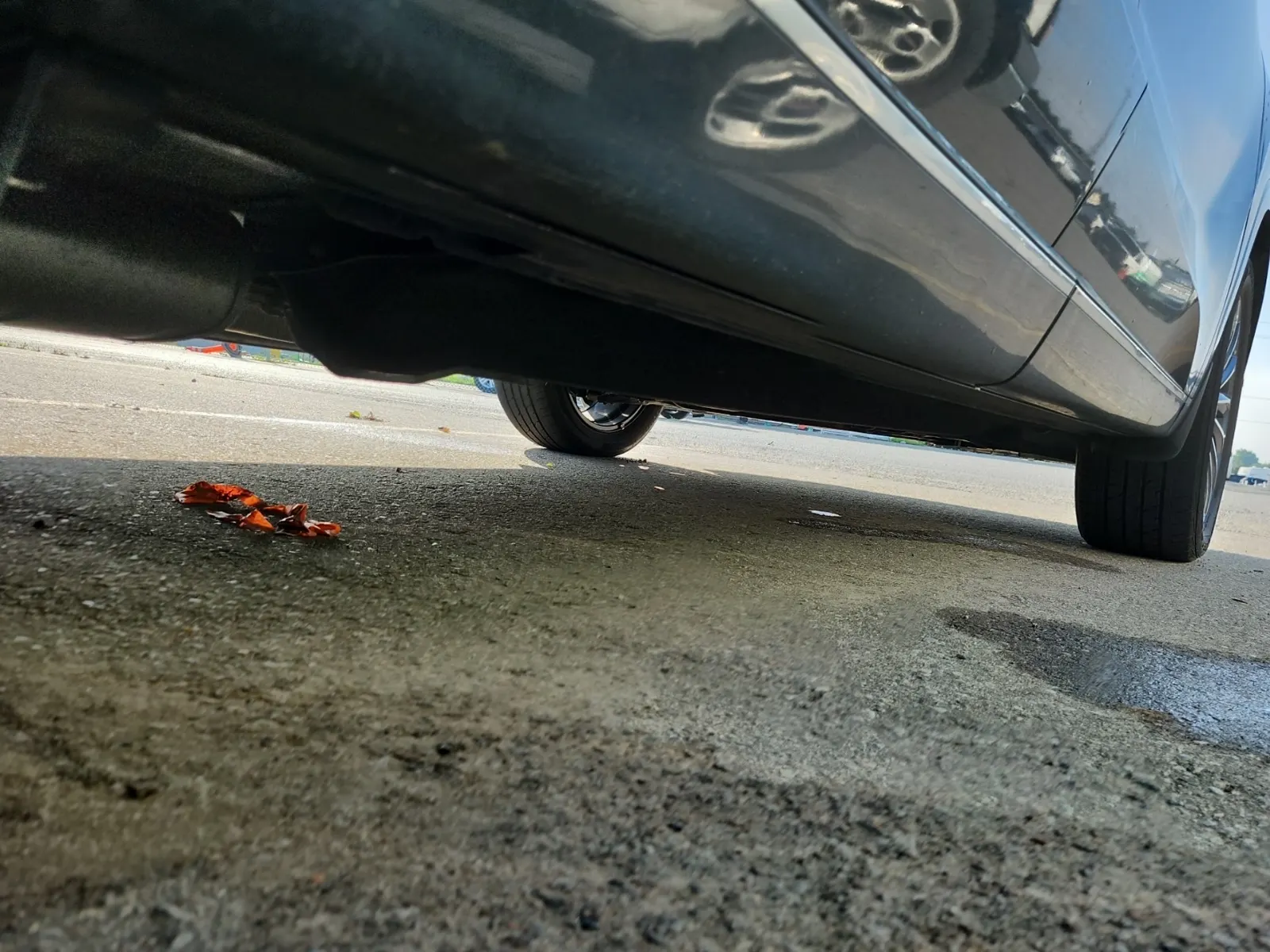 Undercarriage - Passenger Photo