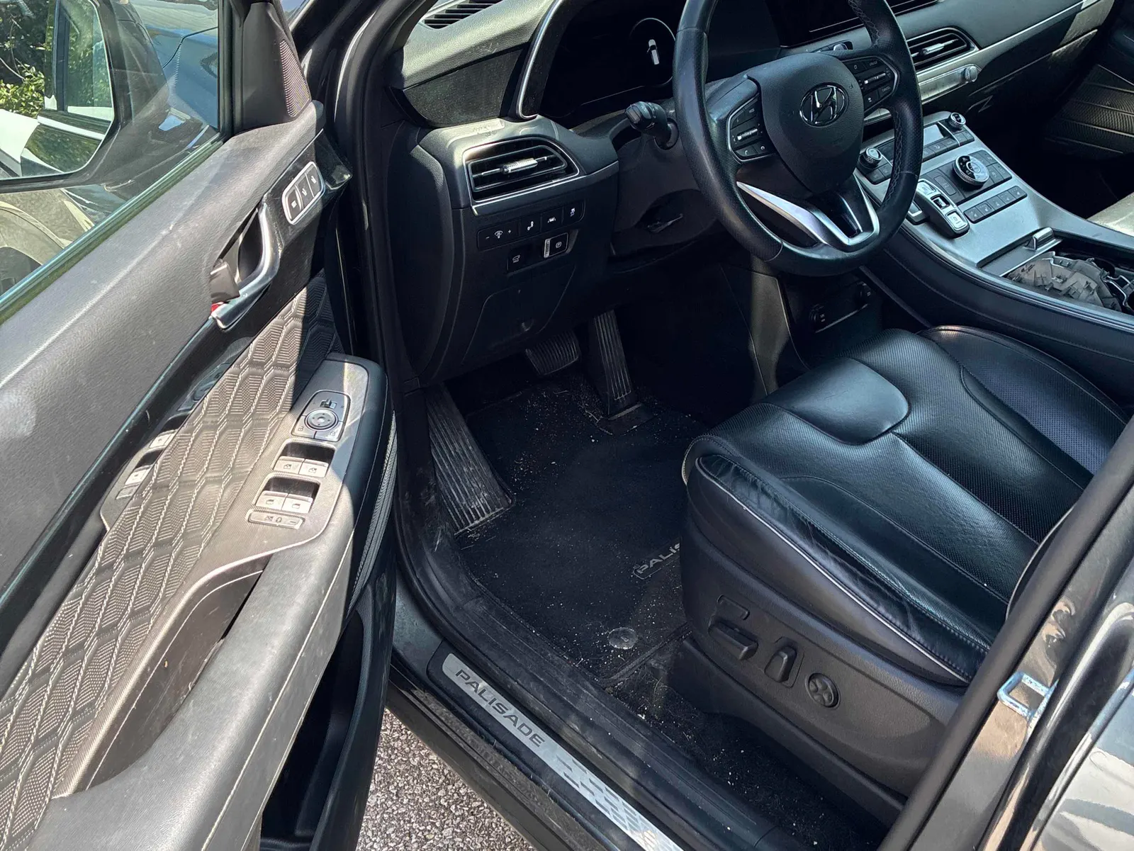 Interior driver side