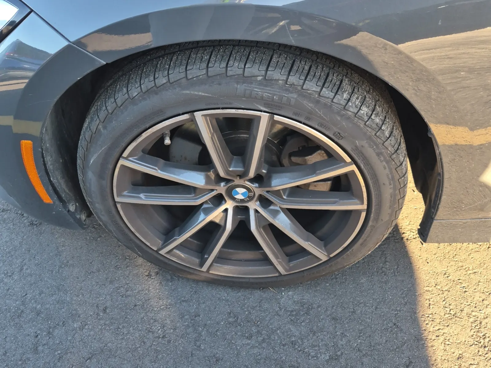 Front driver wheel/tire photo