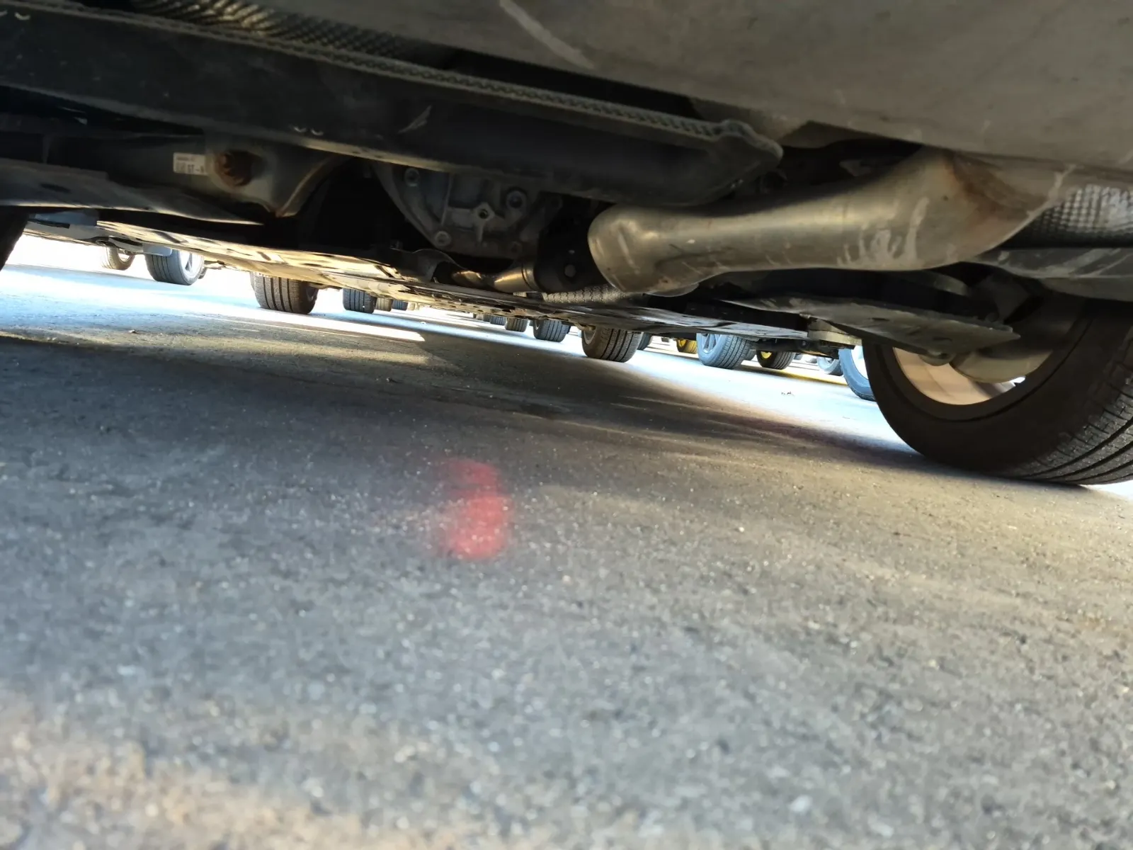 Undercarriage - Rear Photo