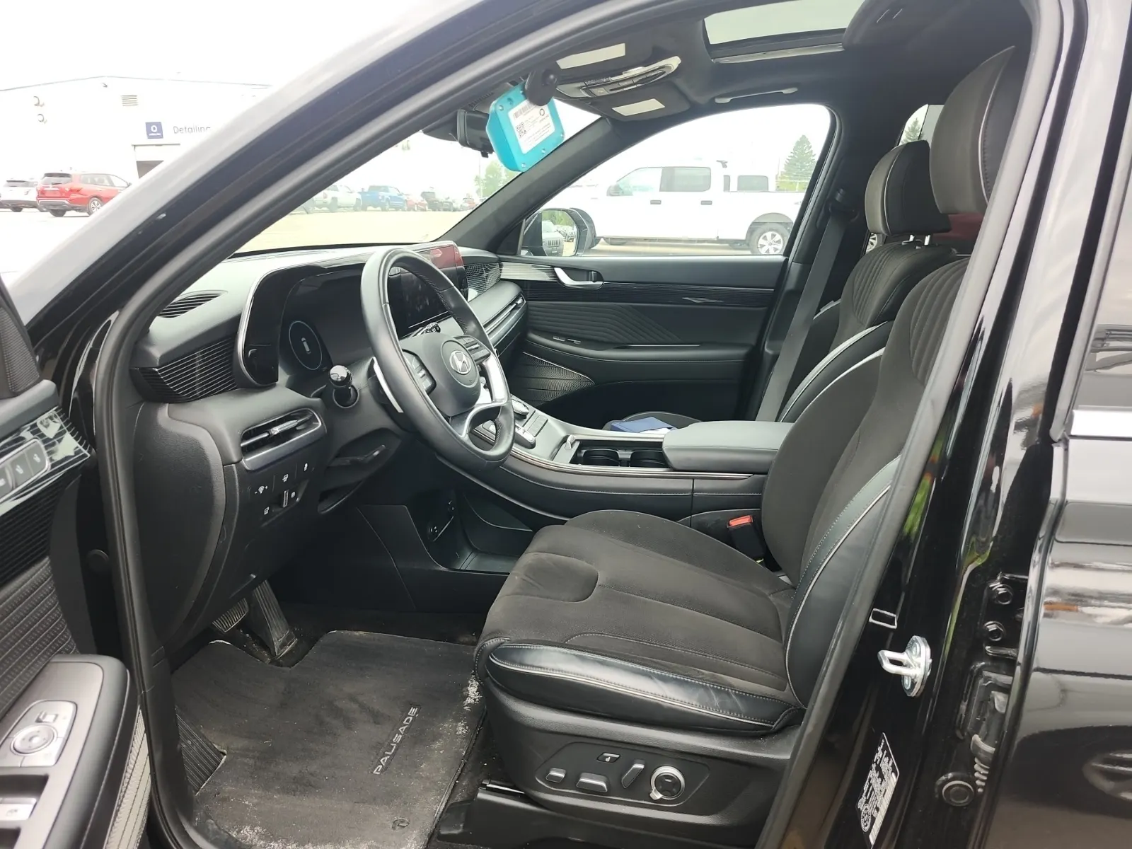Front Interior Photo
