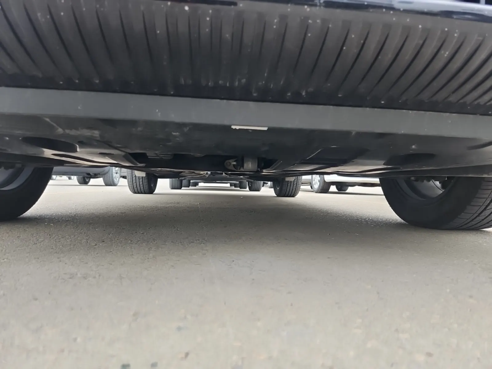 Undercarriage - Front Photo