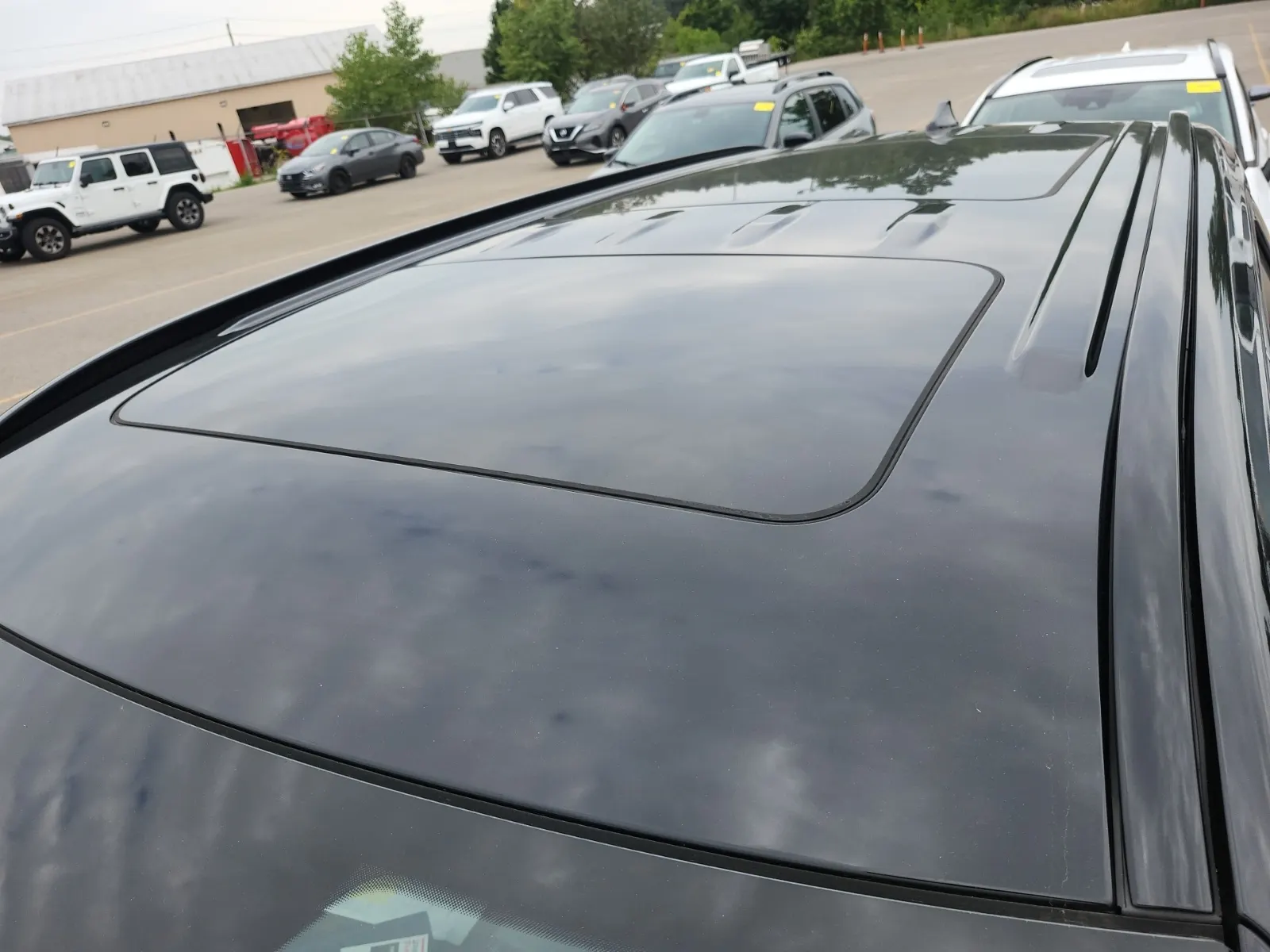 Exterior Roof Photo