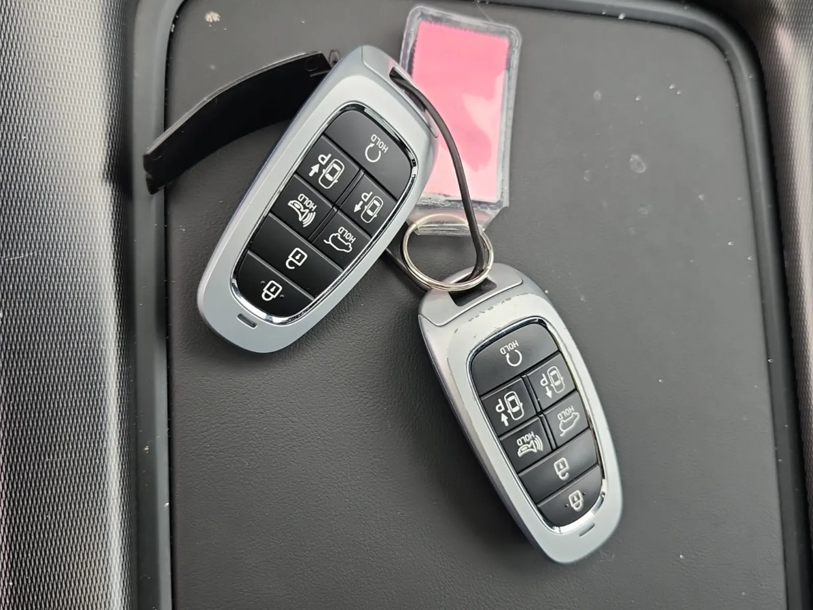 Keys/Fobs/Manual Photo