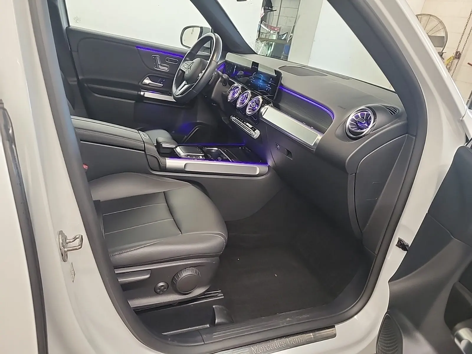 Right Side Interior Photo
