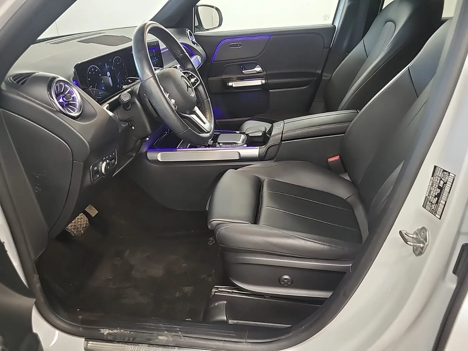Front Interior Photo