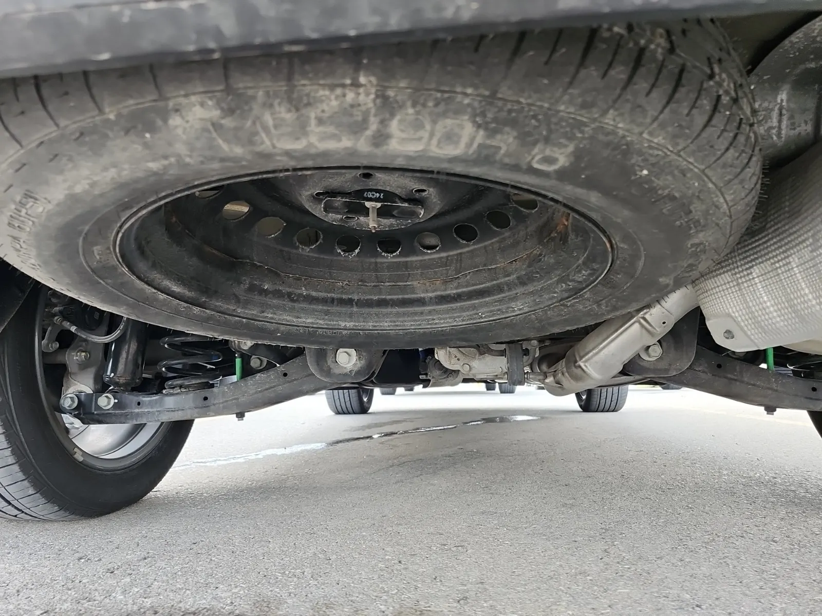 Spare Tire & Wheel Photo