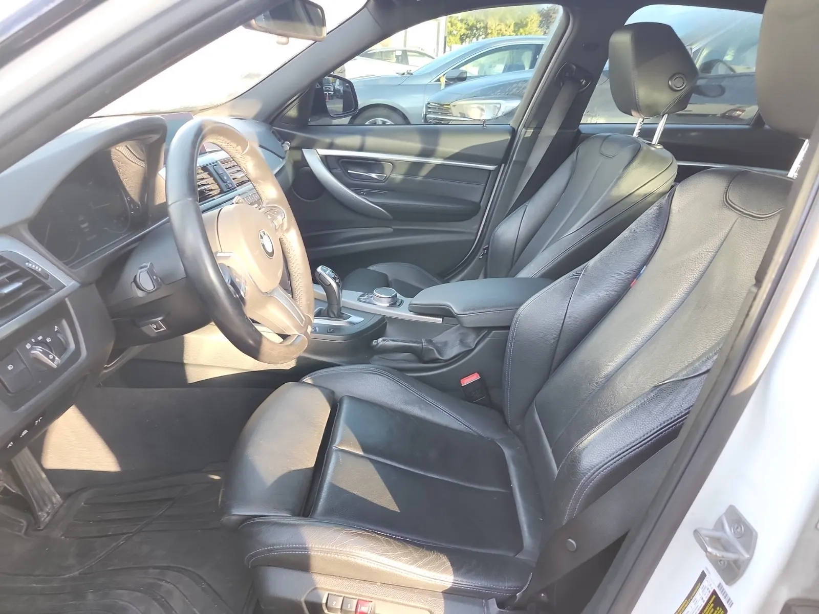 Front Interior Photo